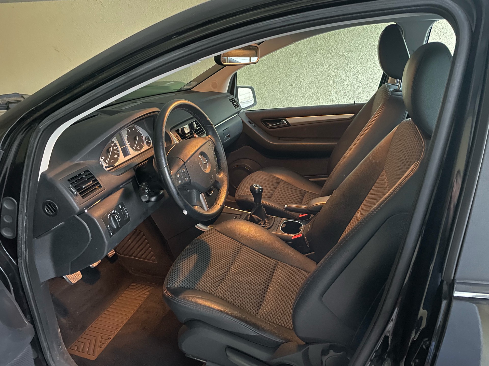 MERCEDES-BENZ B 180 (W245) (BlueEFFICIENCY)-image-5