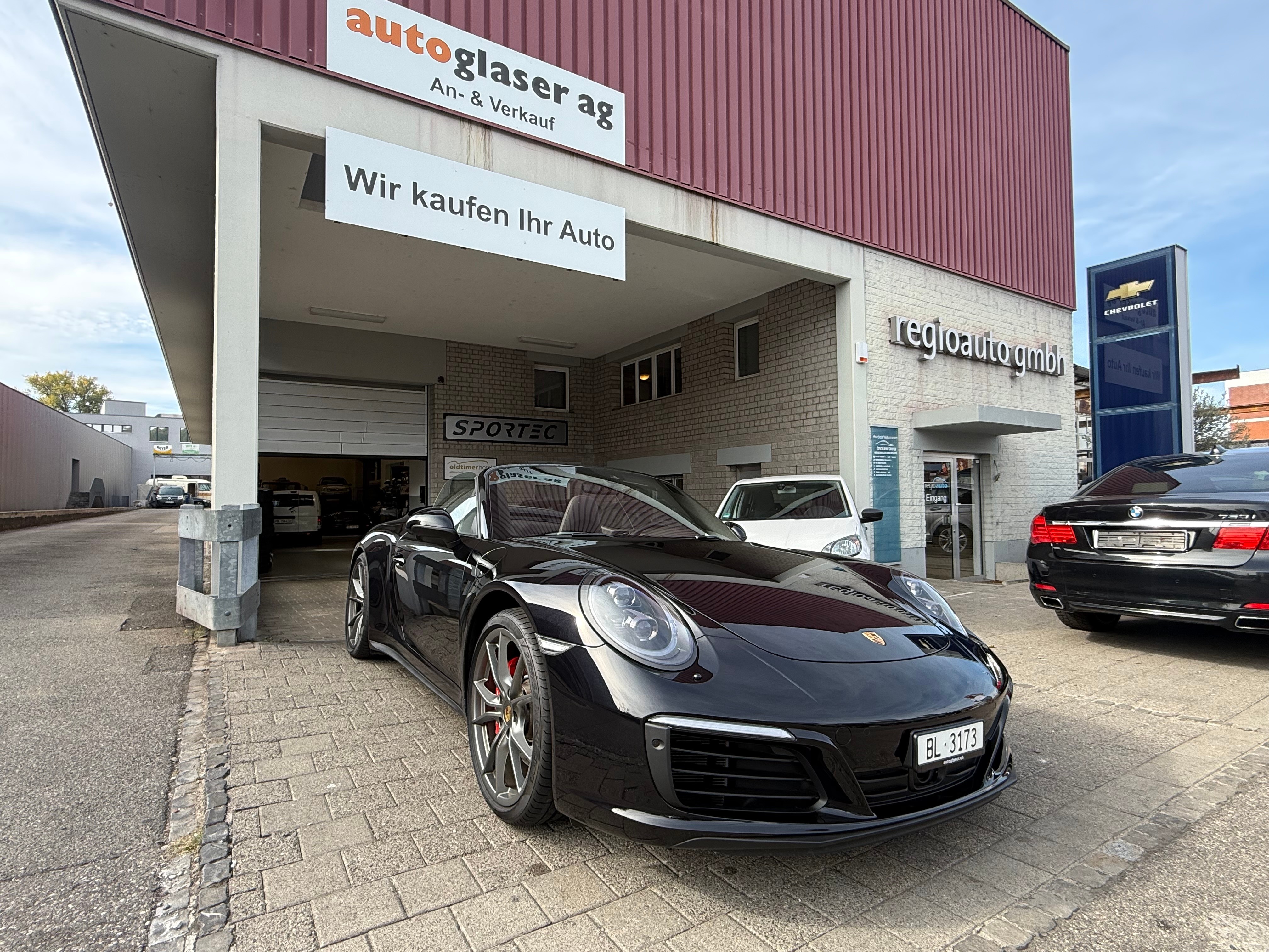 Car photo
