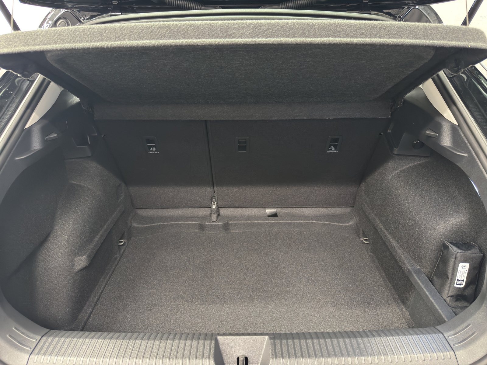 VW T-Roc 1.5 eTSI Trend DSG-image-10