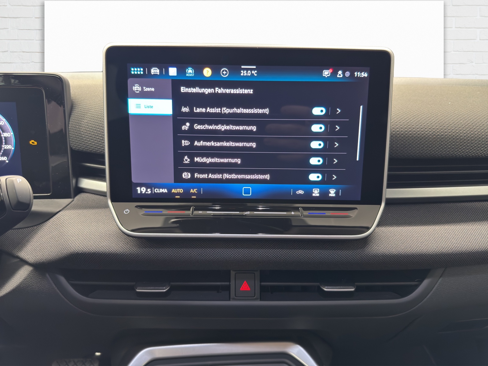VW T-Roc 1.5 eTSI Trend DSG-image-8