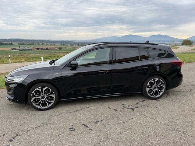 FORD Focus 1.0 MHEV ST-Line X Automat-image-3
