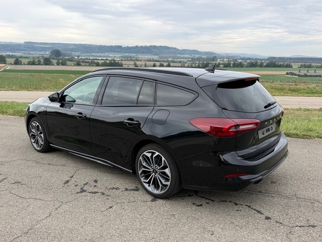 FORD Focus 1.0 MHEV ST-Line X Automat-image-4