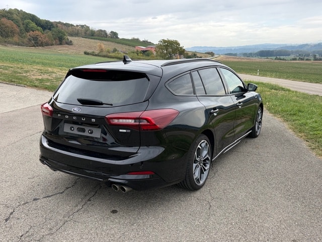 FORD Focus 1.0 MHEV ST-Line X Automat-image-6