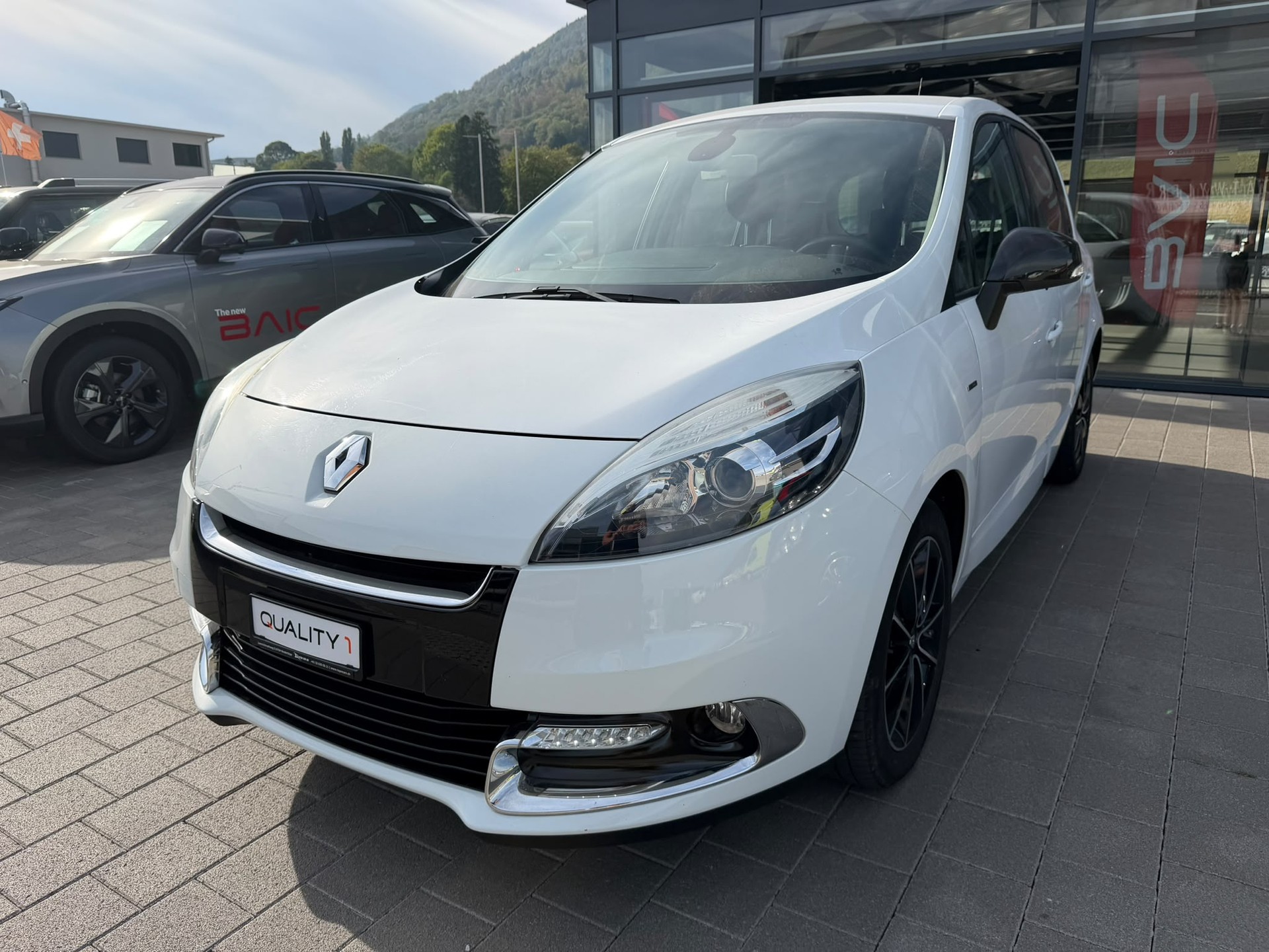 RENAULT Scénic 1.4 16V Turbo Expression-image-1