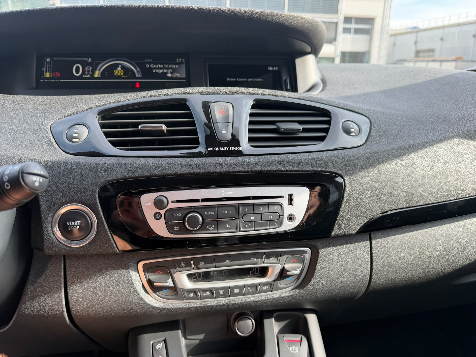 RENAULT Scénic 1.4 16V Turbo Expression-image-20