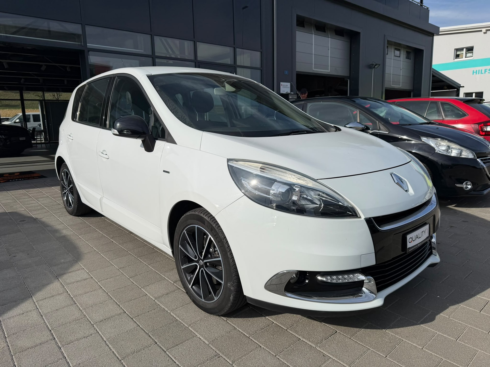 RENAULT Scénic 1.4 16V Turbo Expression-image-4