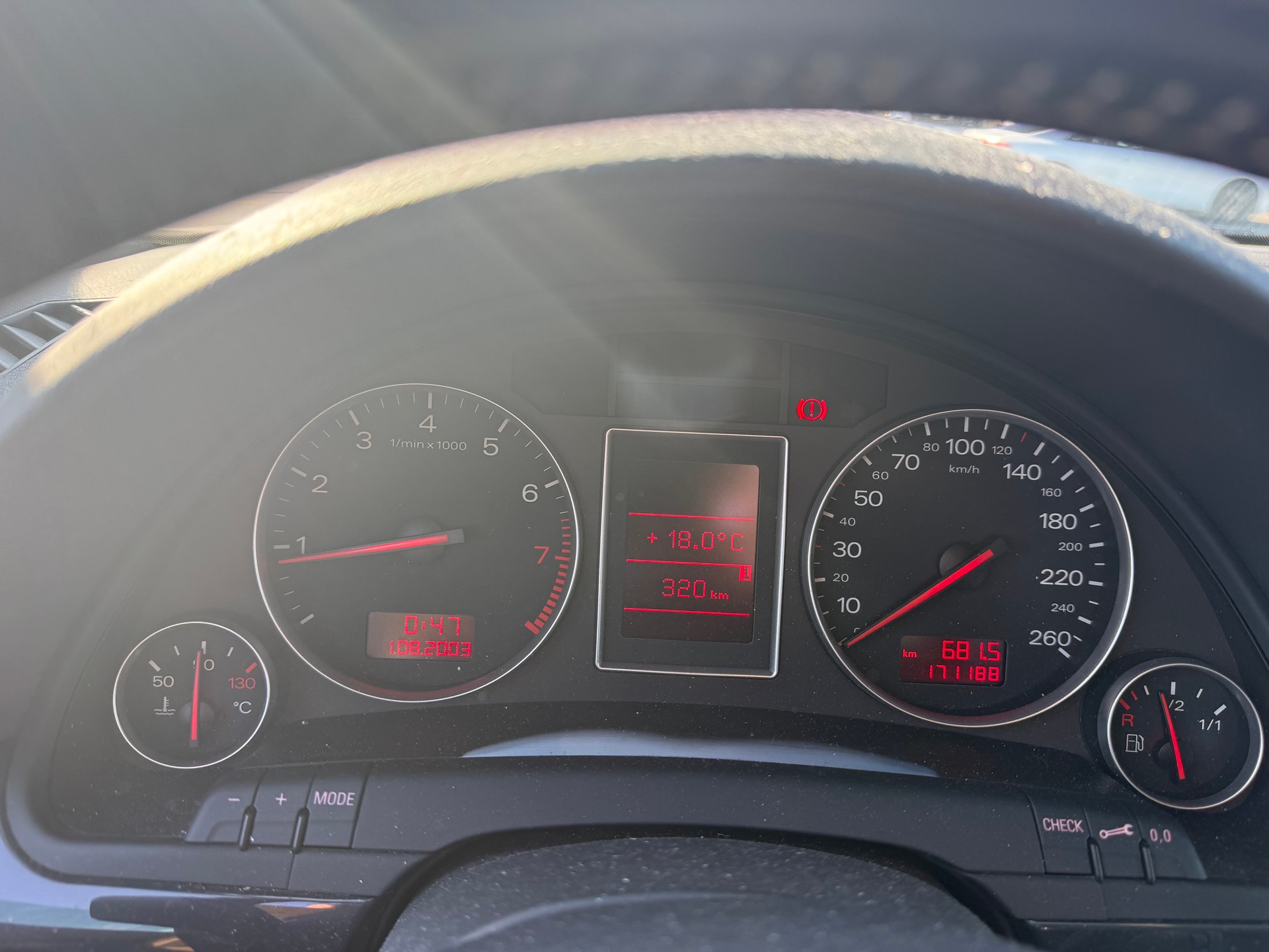 AUDI A4 2.0 FSI-image-7
