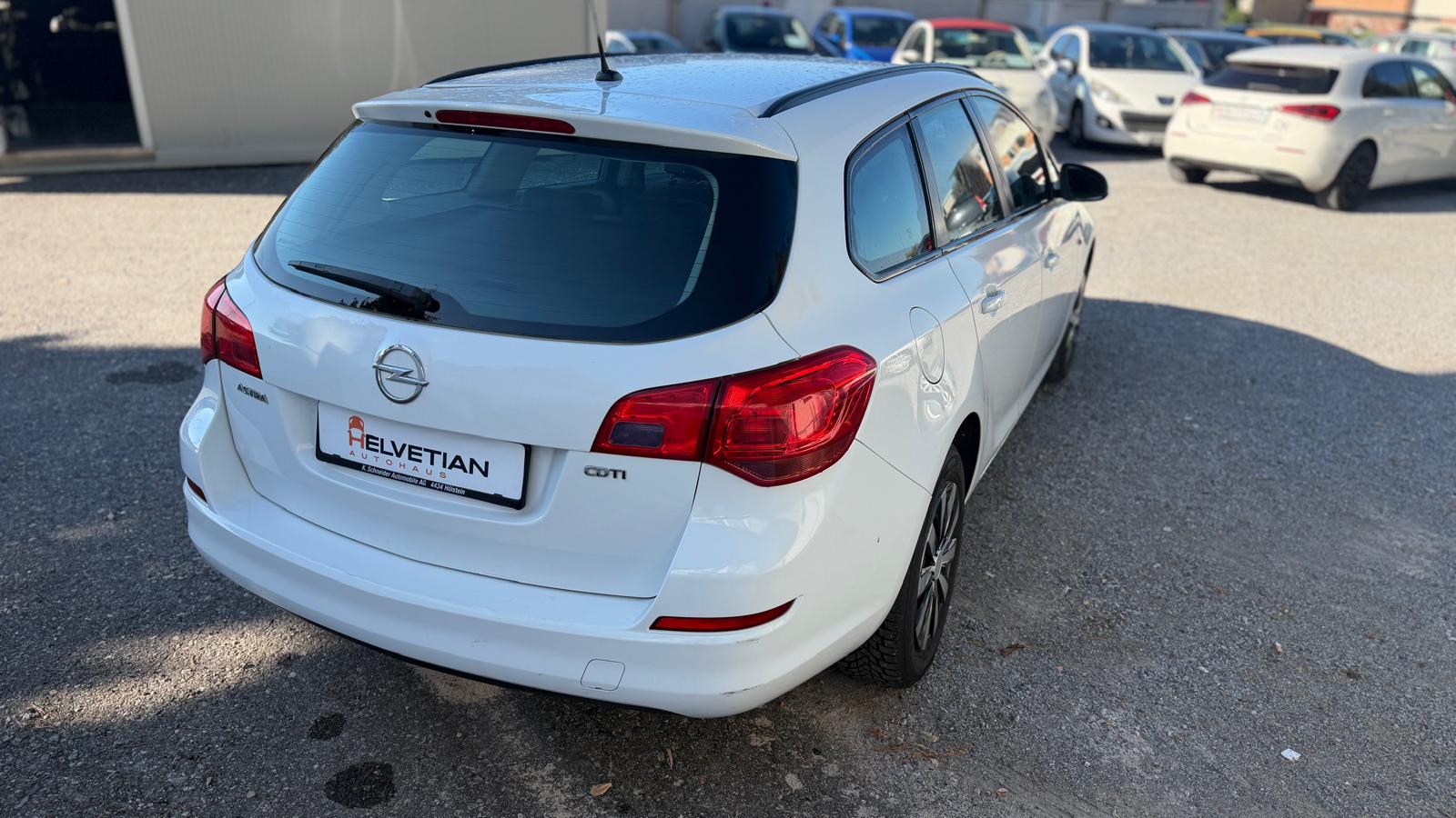 OPEL Astra SportsTourer 1.7 CDTi Cosmo-image-5