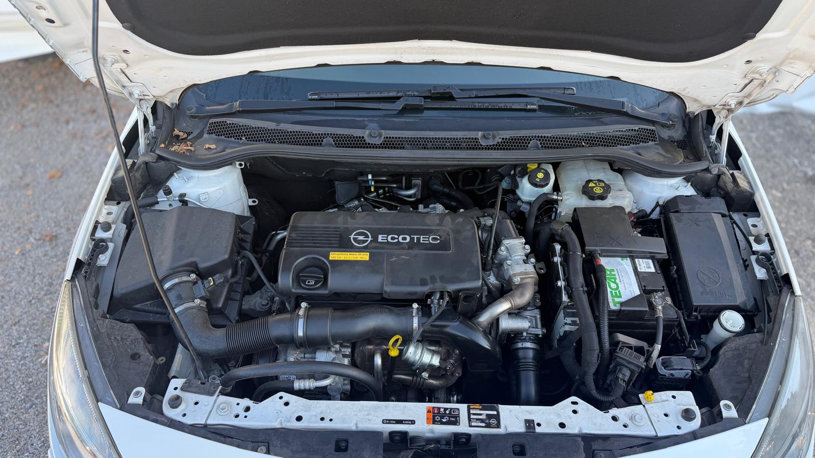 OPEL Astra SportsTourer 1.7 CDTi Cosmo-image-20