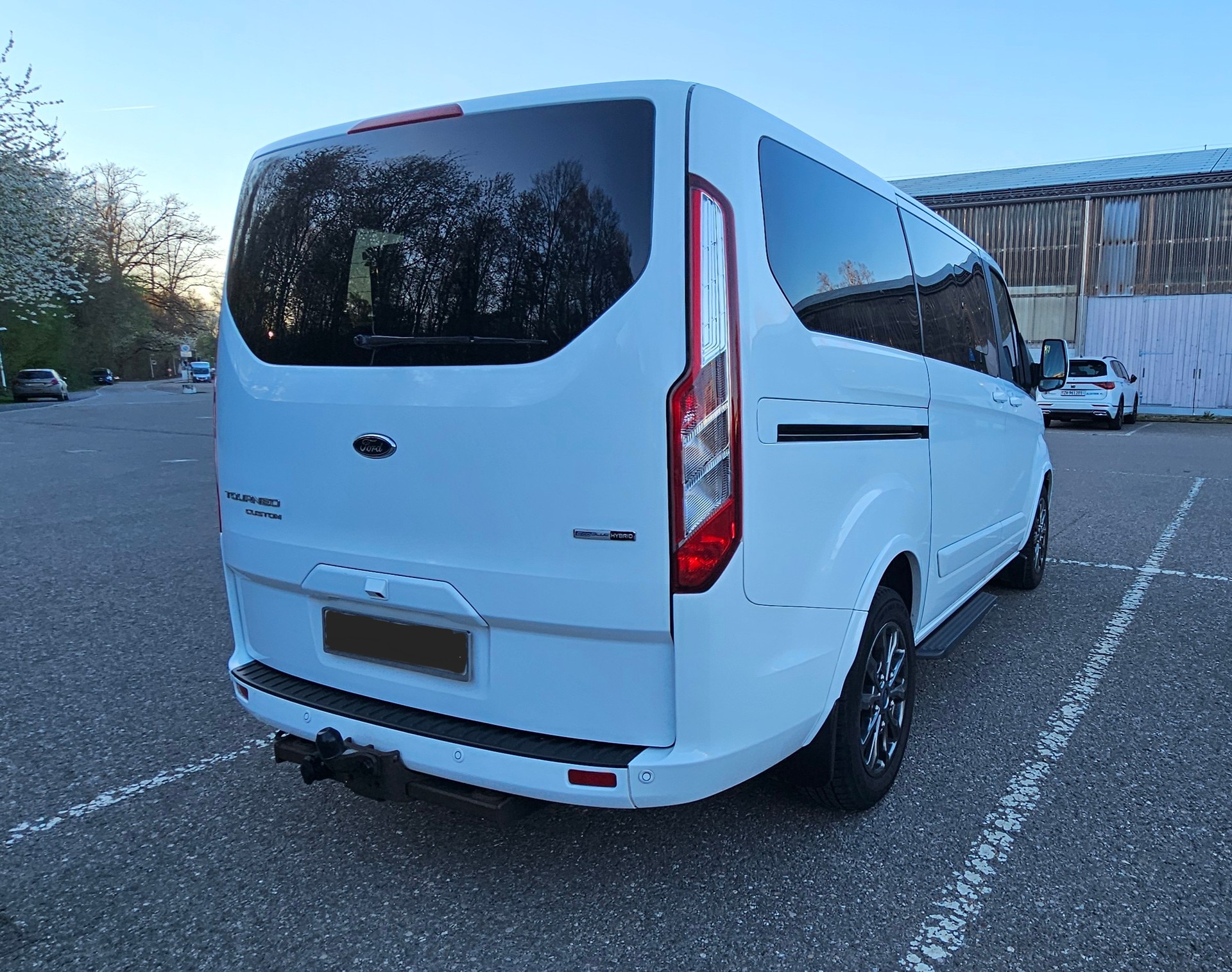 FORD Ford Tourneo Custom 320 L1H1 Titanium X-image-1