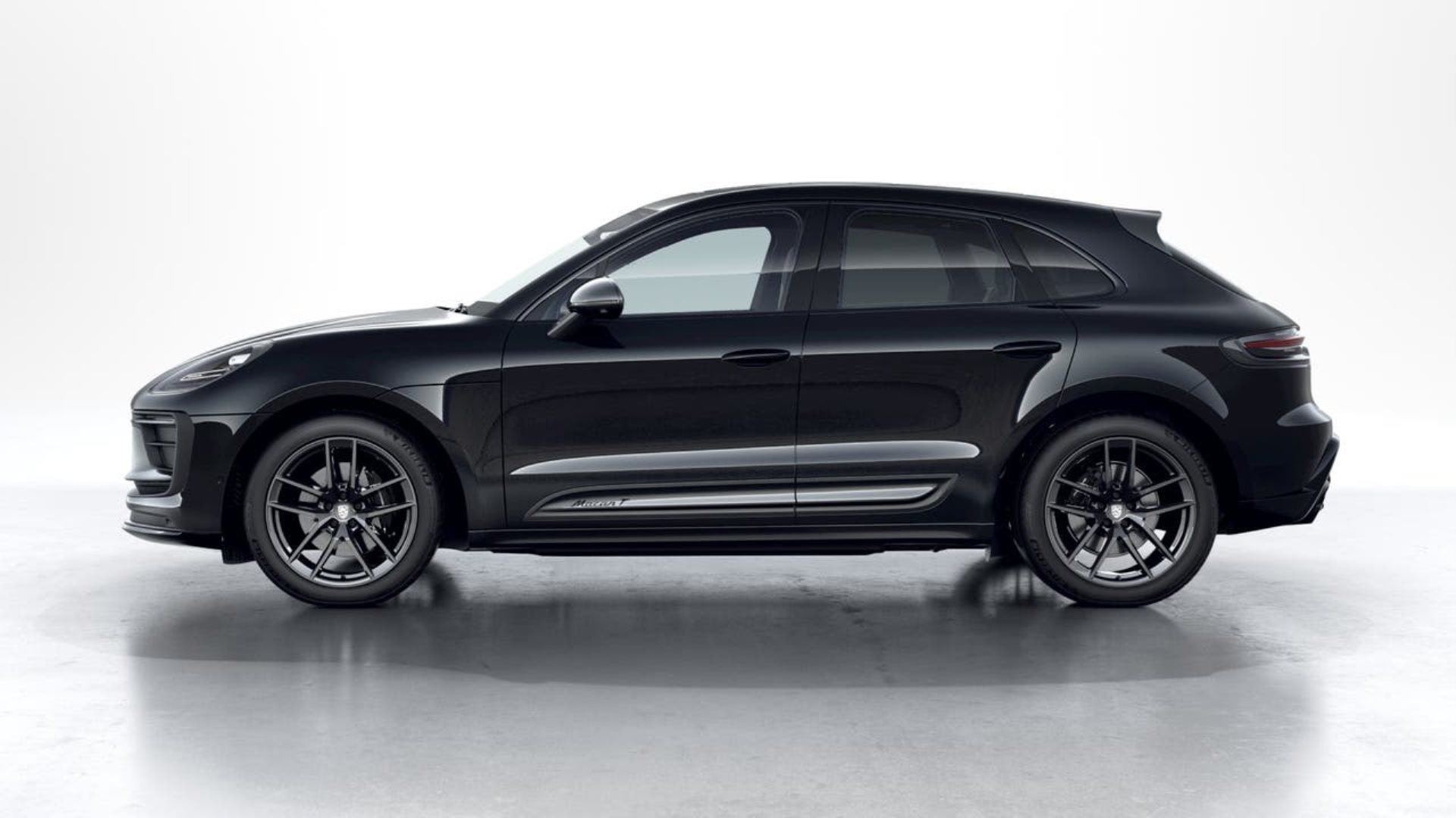 PORSCHE Macan T-showroom-element-1