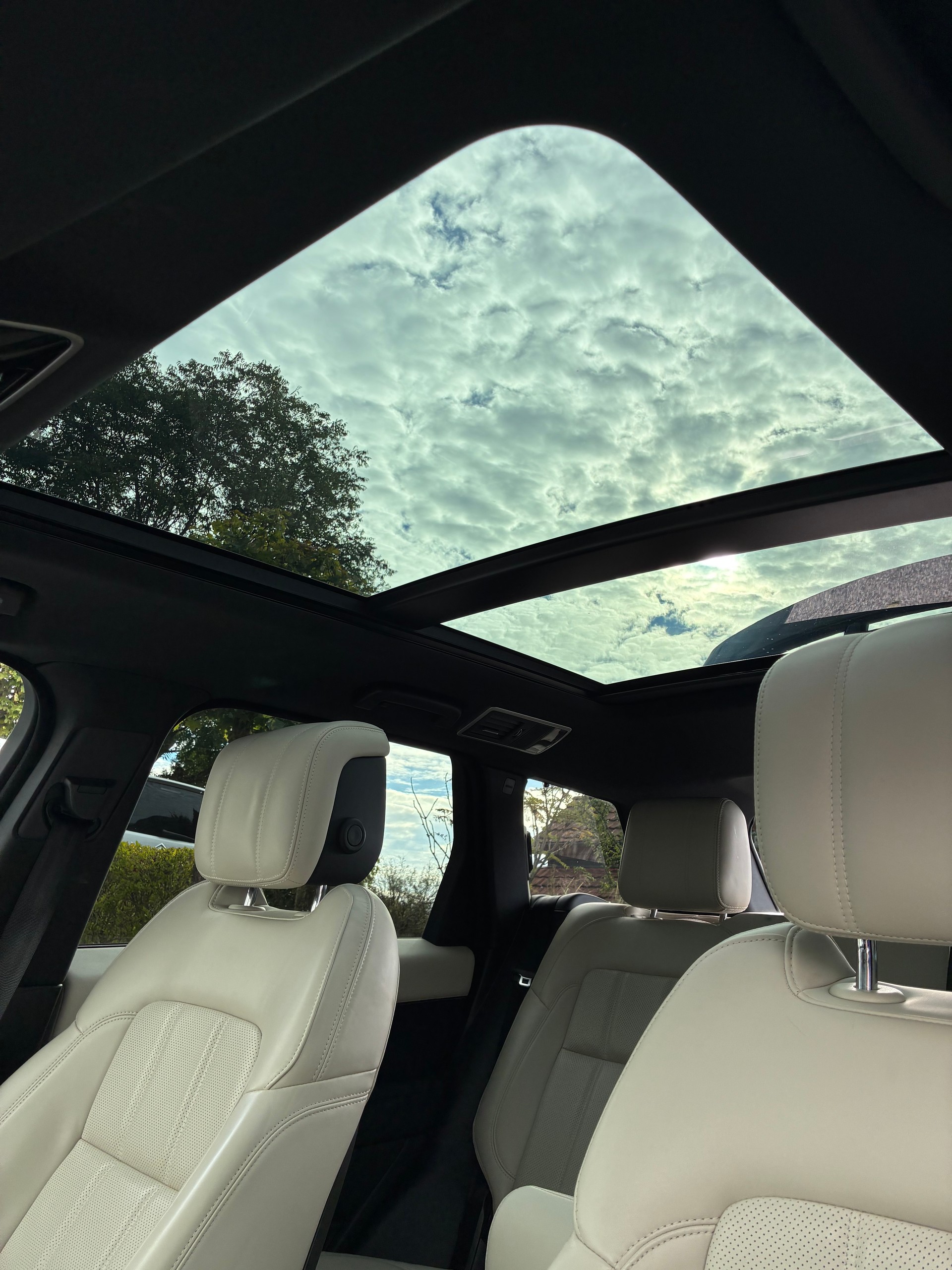 LAND ROVER 3.0 I6D HSE-image-2