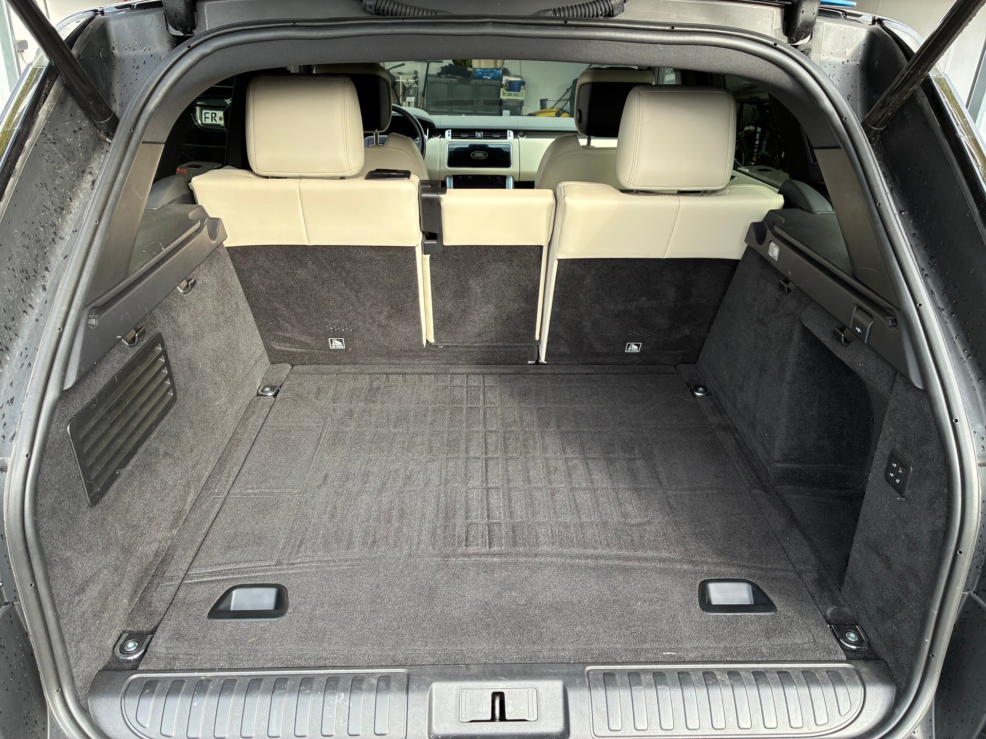 LAND ROVER 3.0 I6D HSE-image-3