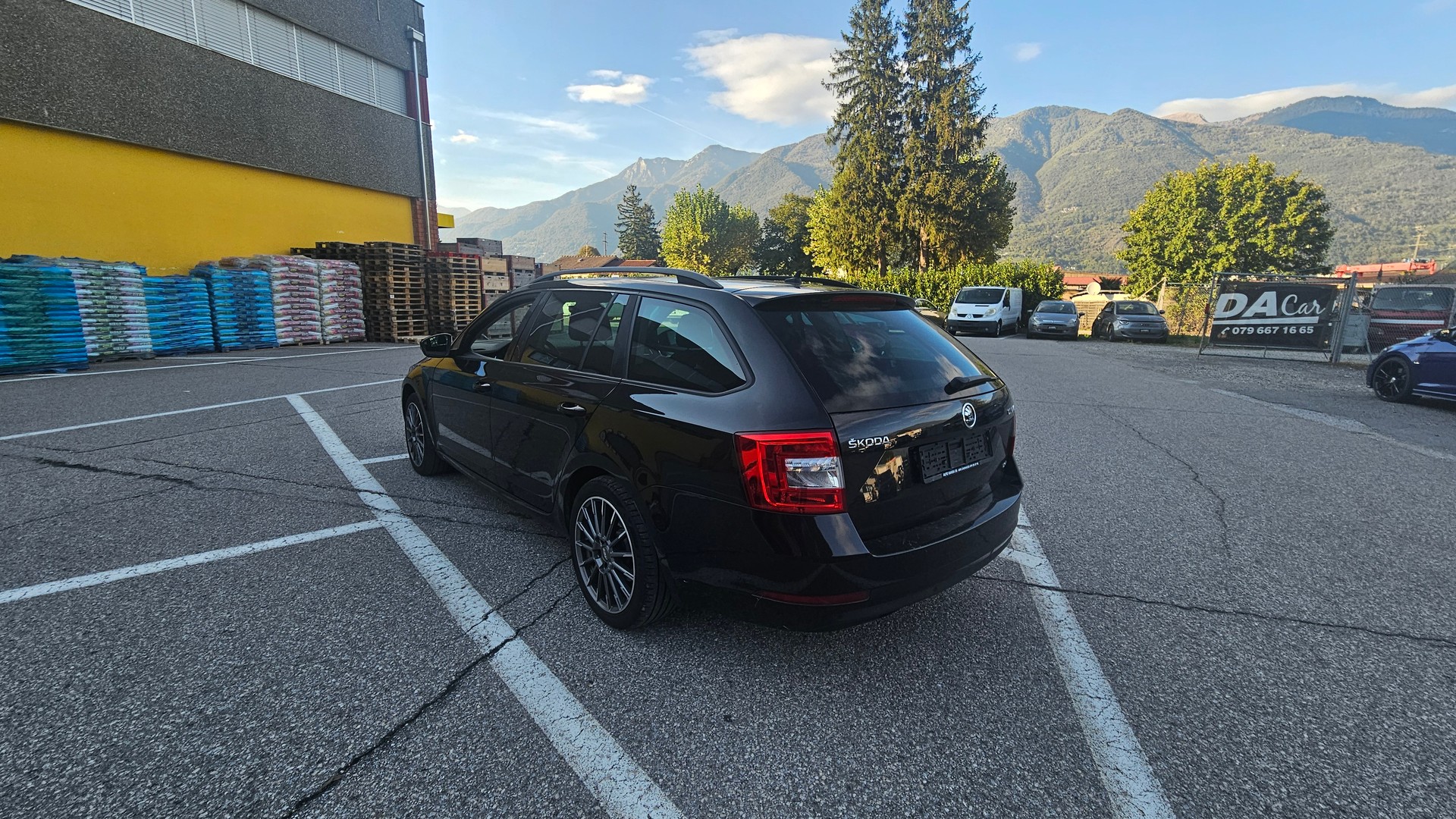 SKODA Octavia Combi 2.0 TDI Ambition 4x4 DSG-image-5