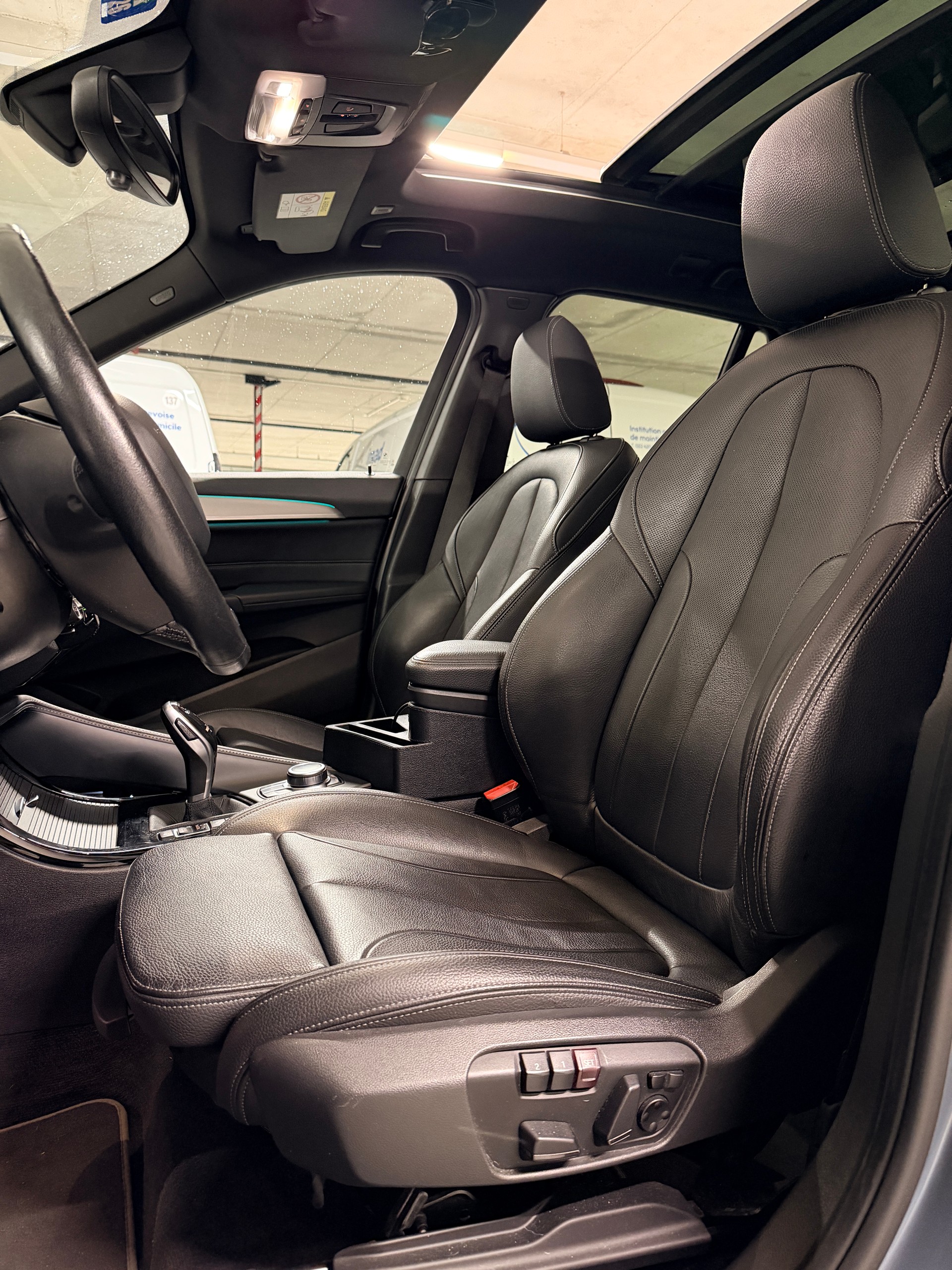 BMW X1 xDrive 25d Sport Line Steptronic-image-15