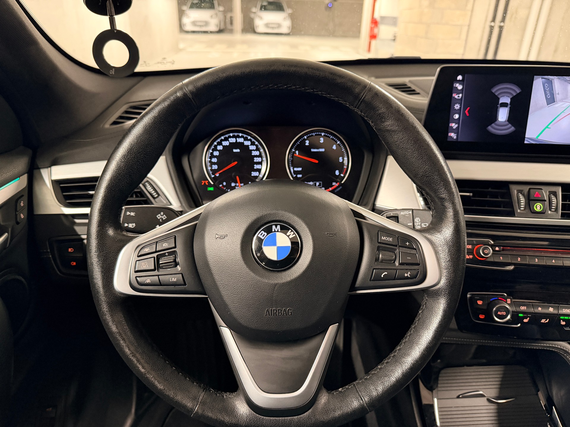 BMW X1 xDrive 25d Sport Line Steptronic-image-9