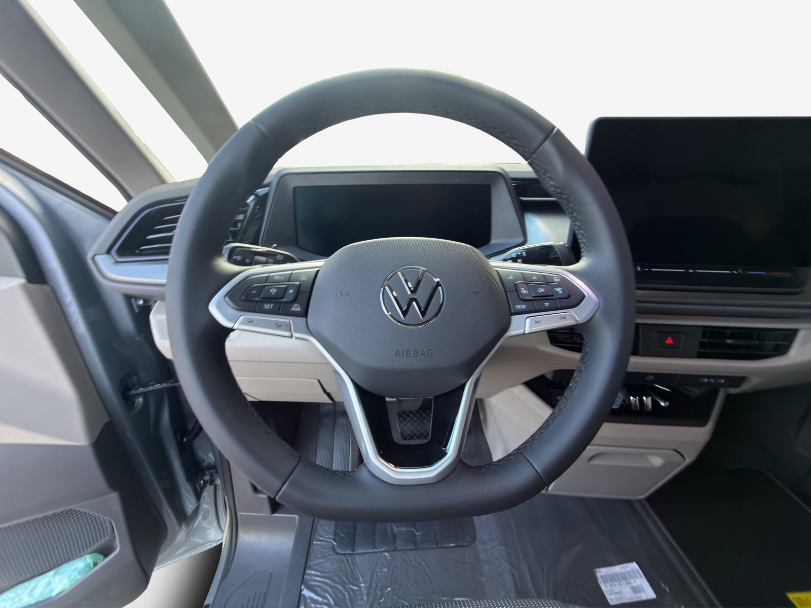 VW California 2.0 TDI Beach Tour Liberty-image-9
