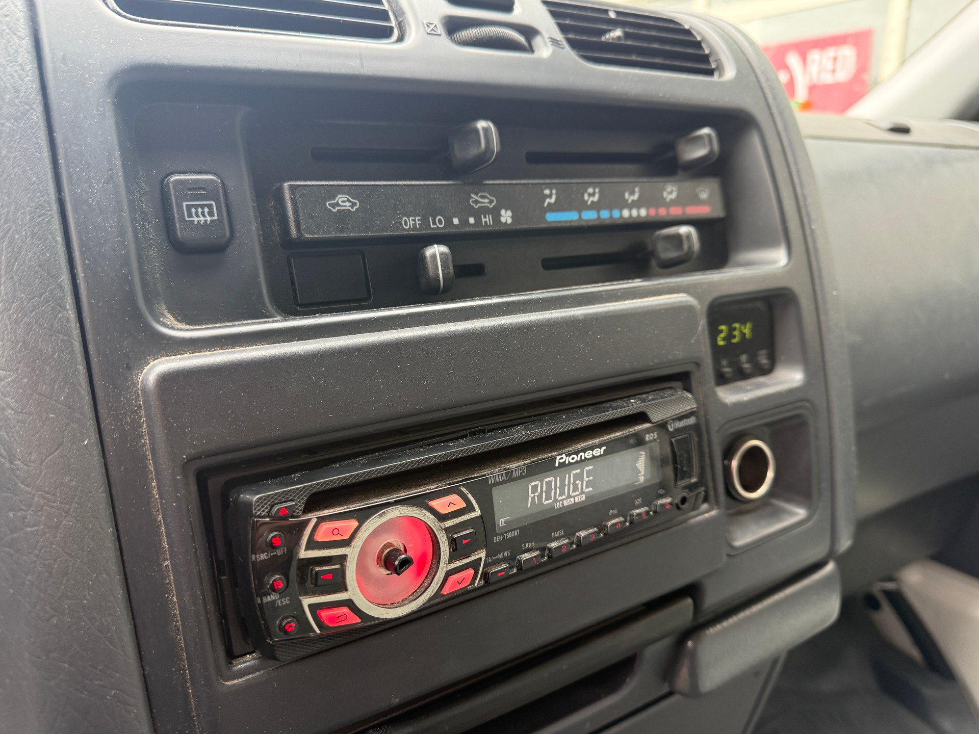 TOYOTA Hiace D-4D A/T-image-20