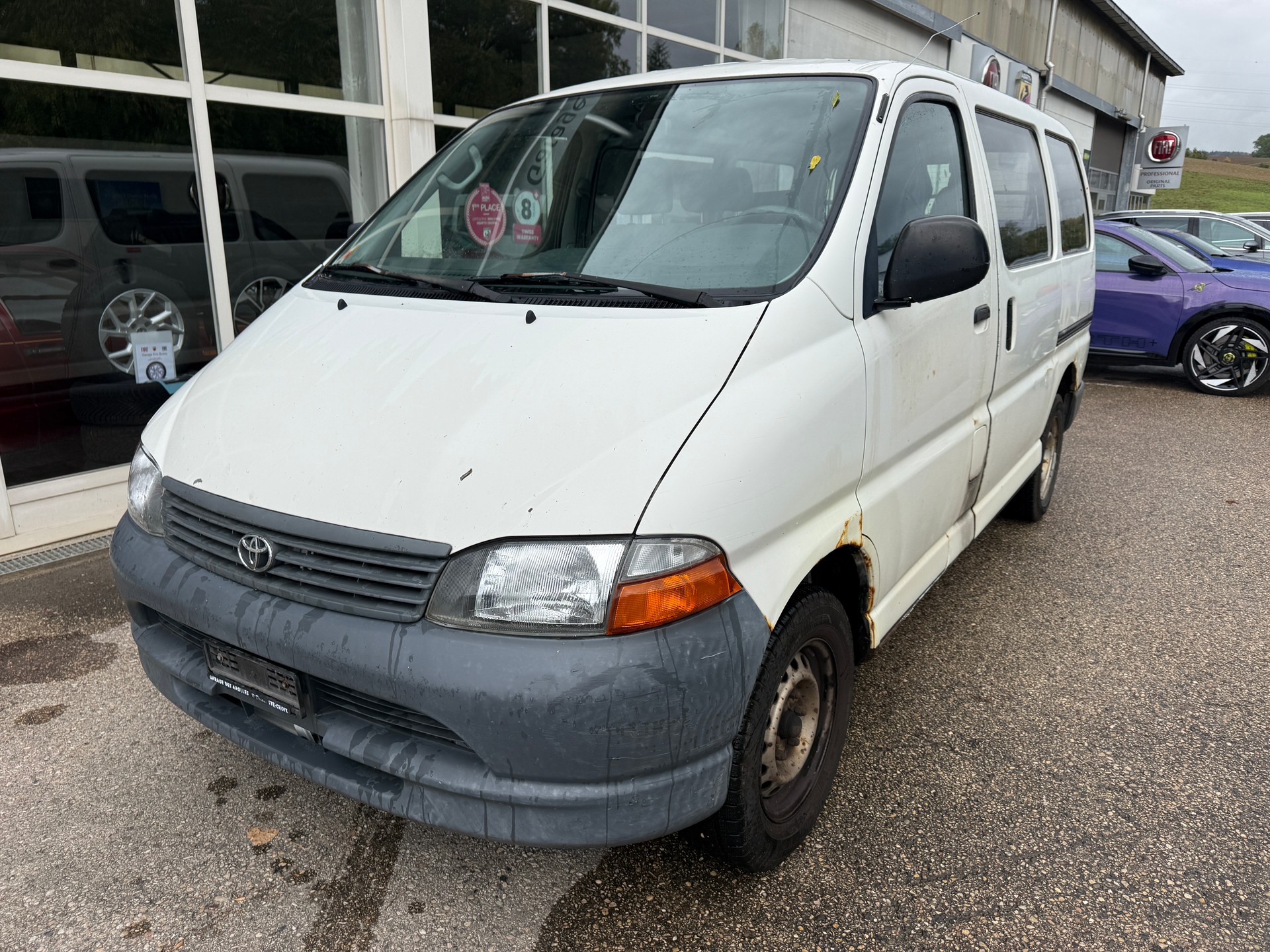 TOYOTA Hiace D-4D A/T-image-8