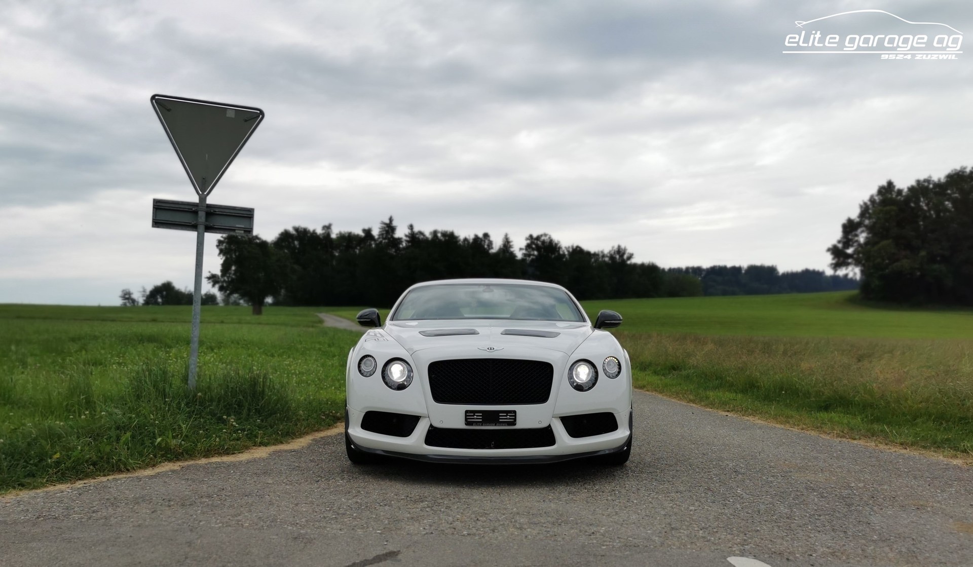 BENTLEY Continental GT3-R Supersports-image-2
