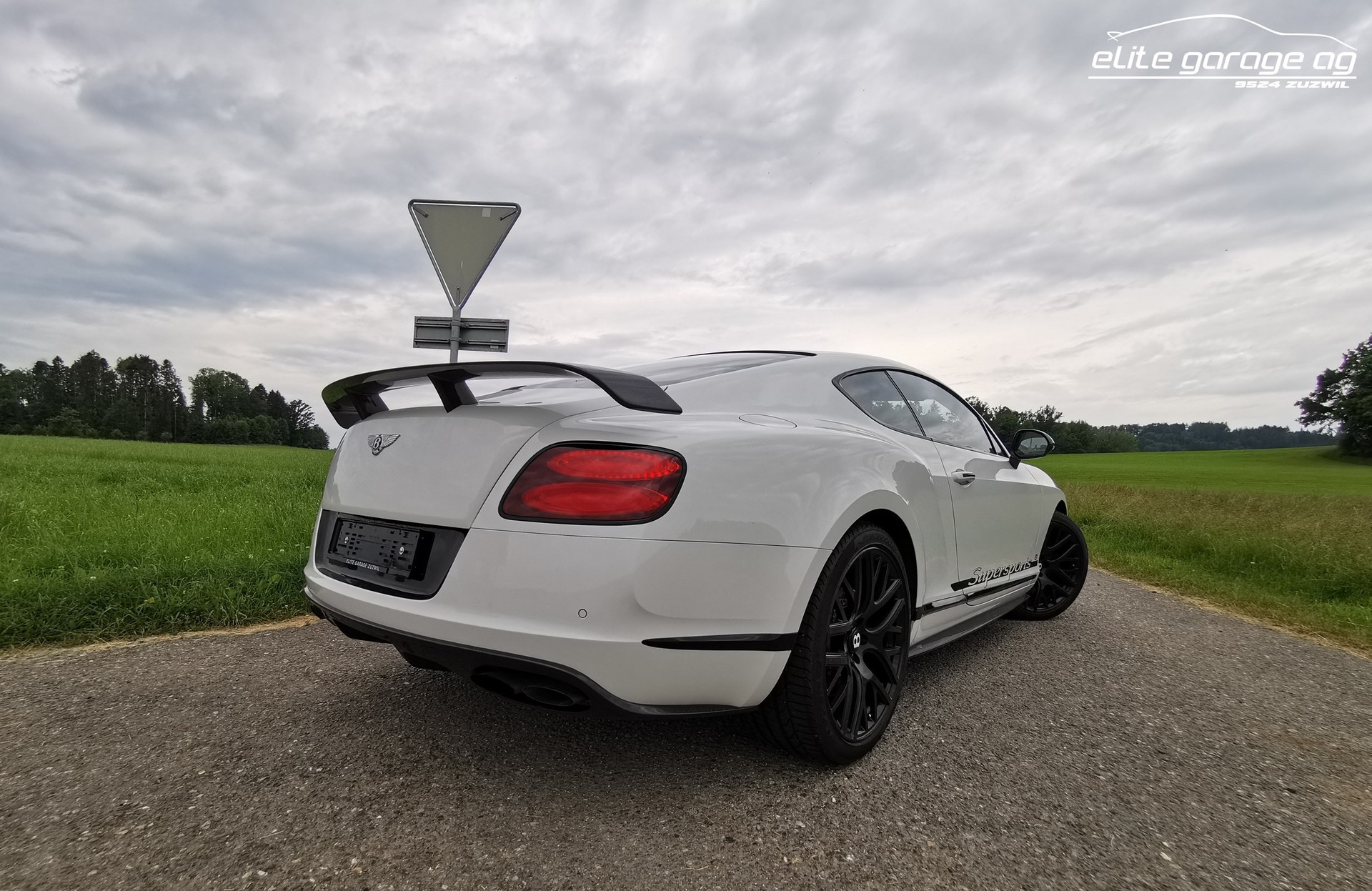 BENTLEY Continental GT3-R Supersports-image-5