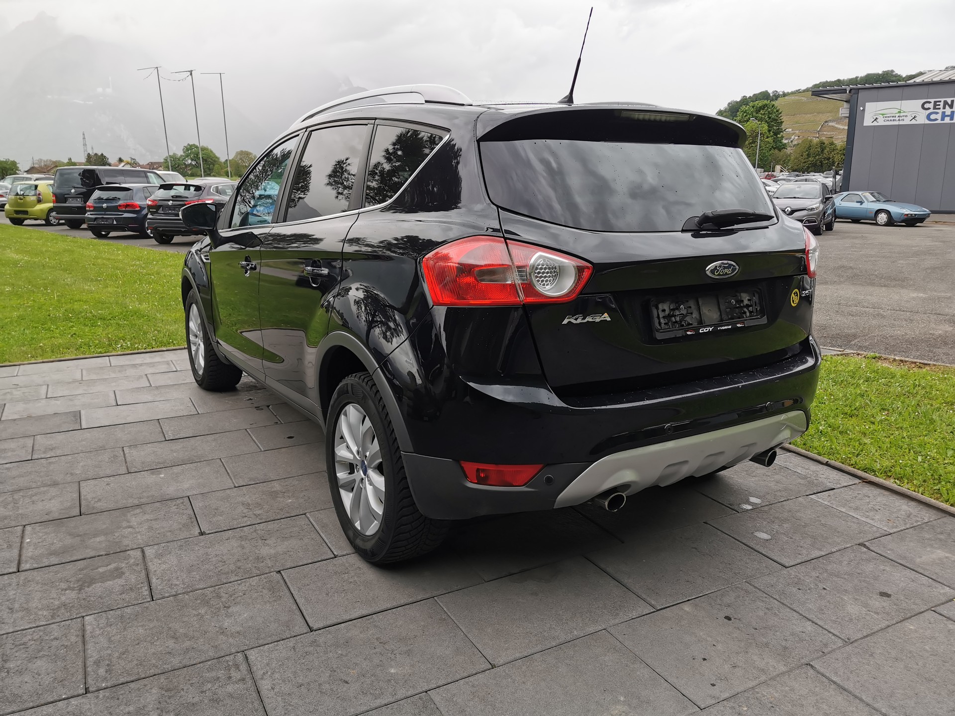 FORD Kuga 2.5 Turbo Carving 4WD-image-3