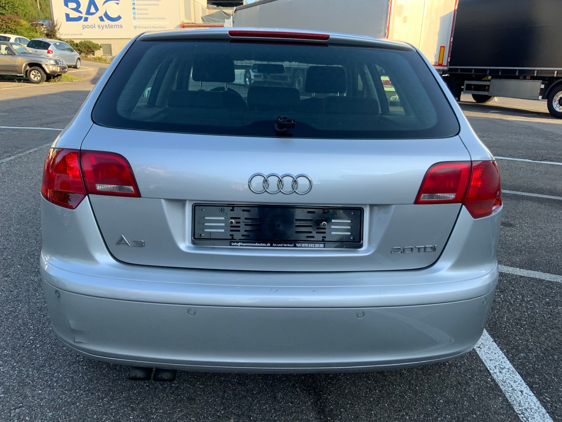 AUDI A3 Sportback 2.0 TDI Ambition-image-6