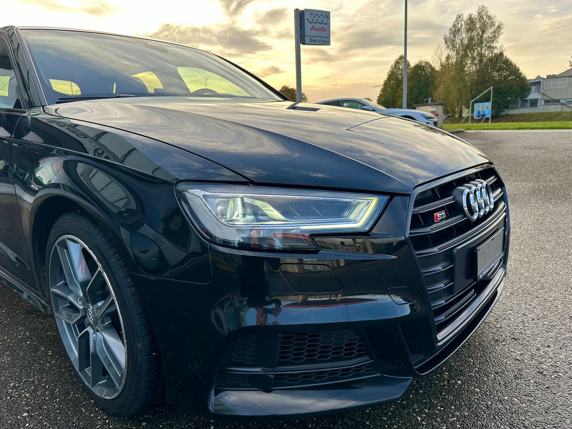 AUDI S3 Sportback 2.0 TFSI quattro-image-8