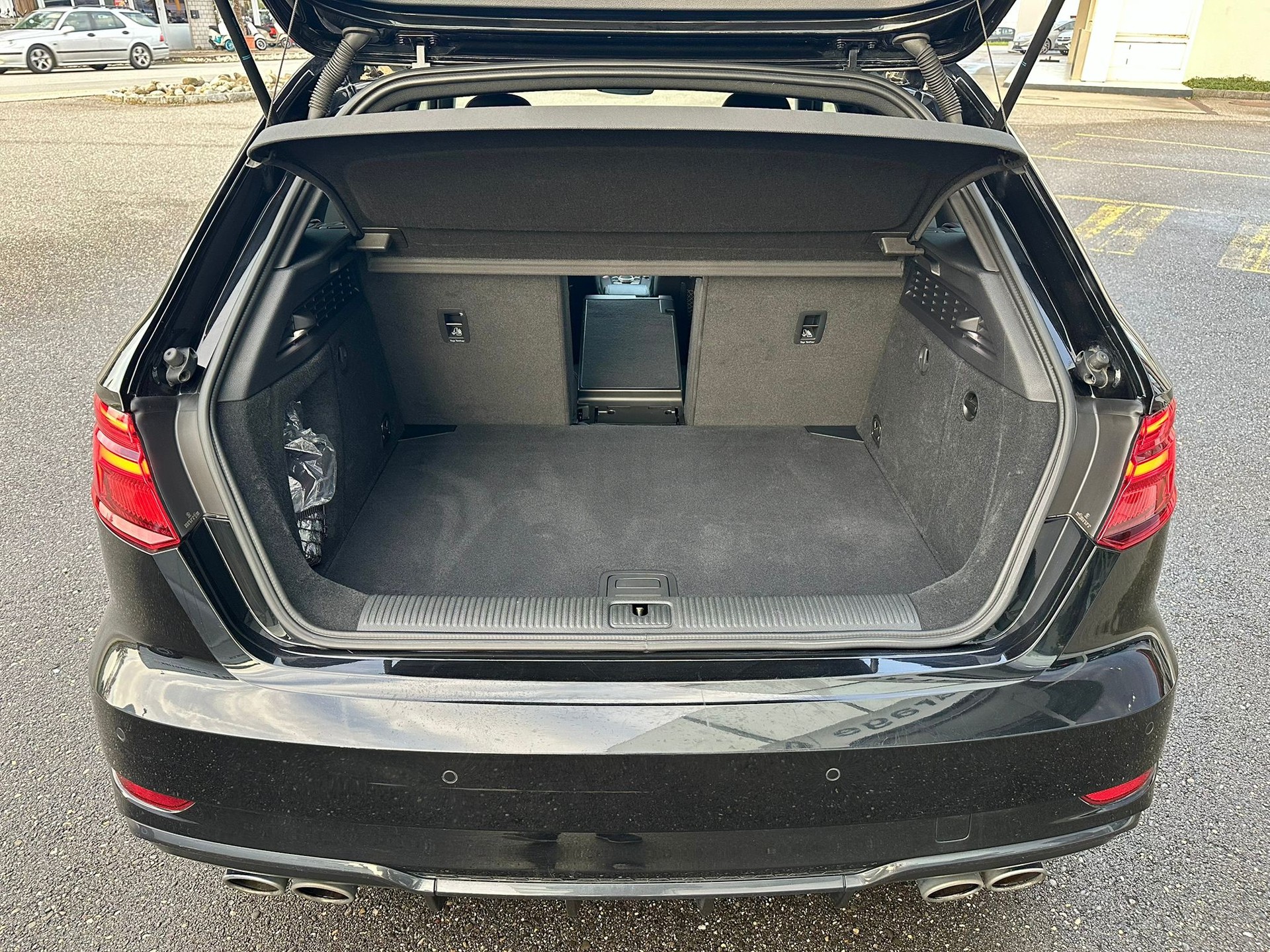 AUDI S3 Sportback 2.0 TFSI quattro-image-27