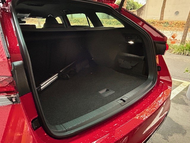 SKODA Octavia Combi 1.5 TSI mHEV DSG Sport Line-image-10