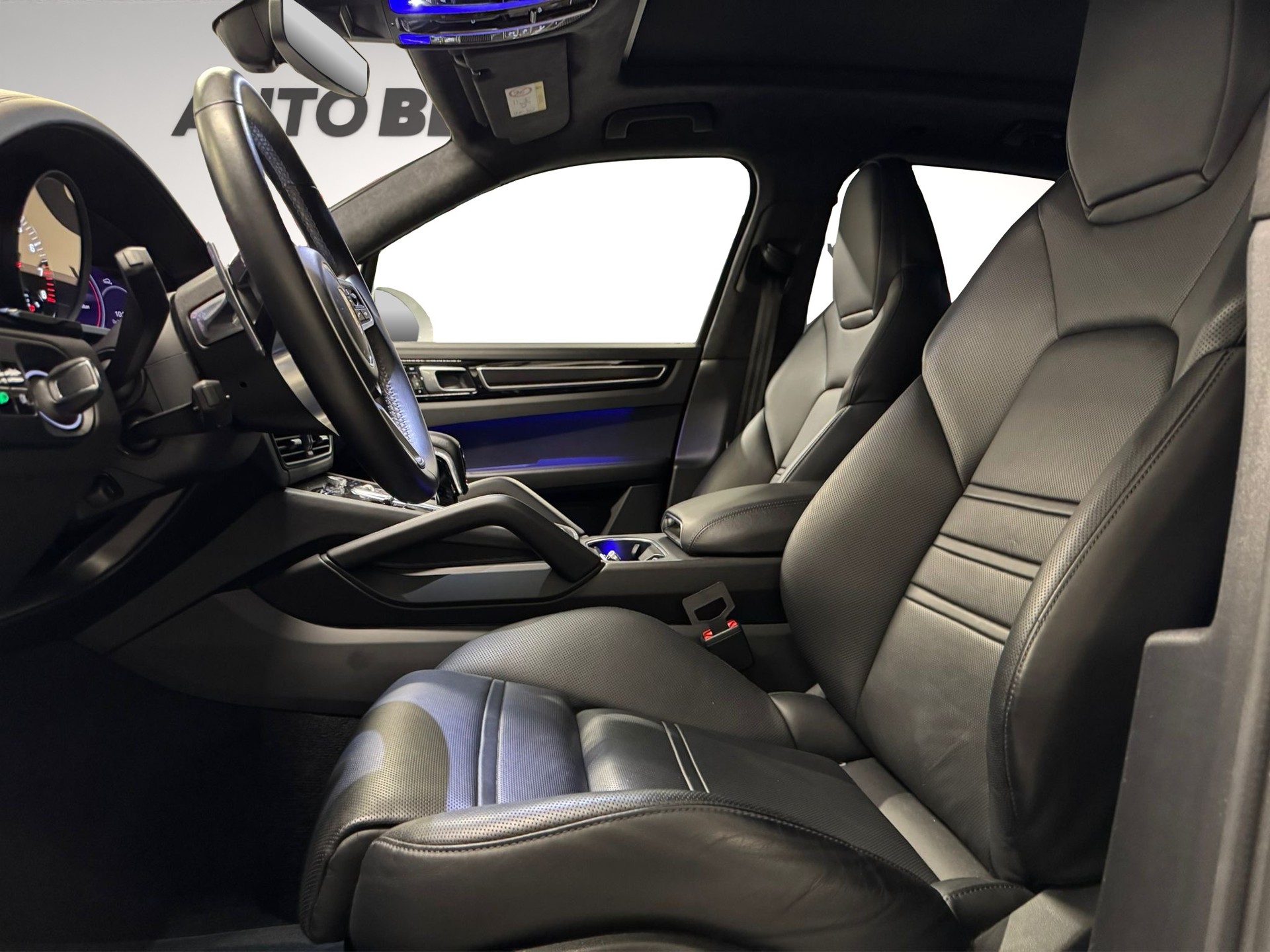 PORSCHE Cayenne GTS-image-8