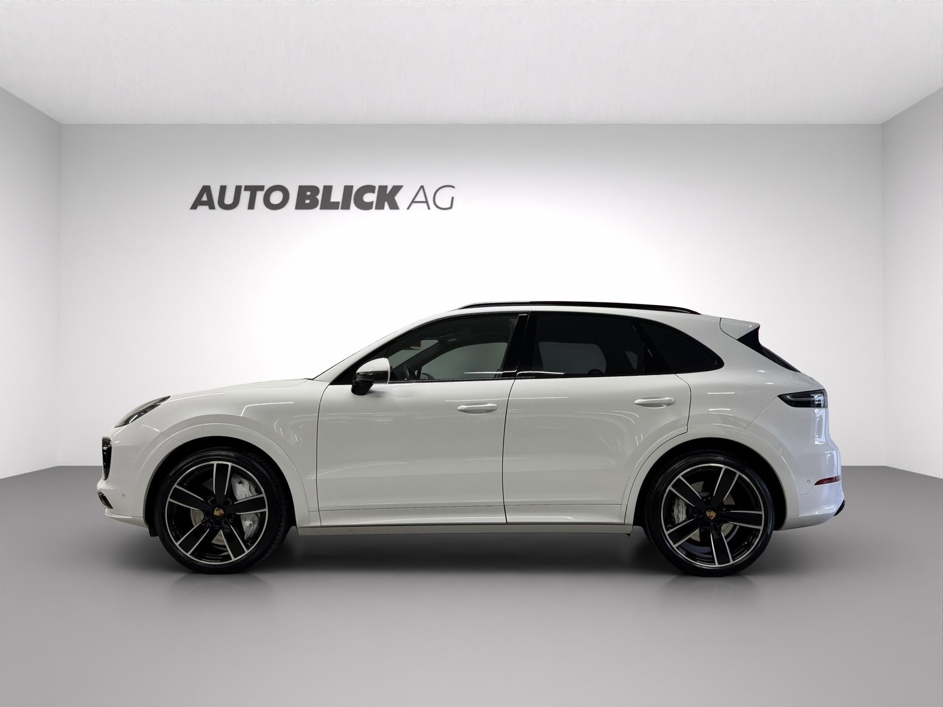 PORSCHE Cayenne GTS-image-3