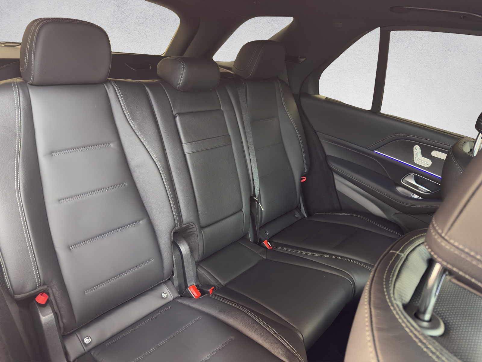 MERCEDES-BENZ GLE 450 AMG Line 4Matic-image-12