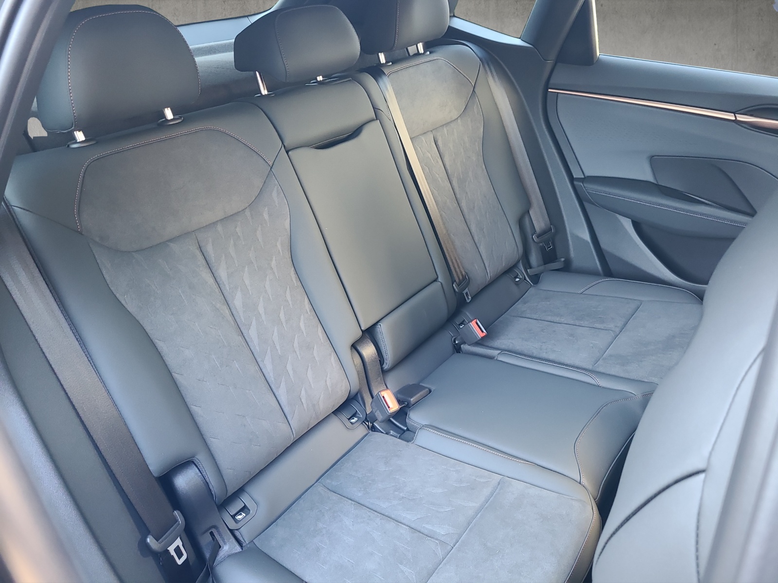 CUPRA Terramar 2.0 TSI VZ 4Drive DSG-image-13