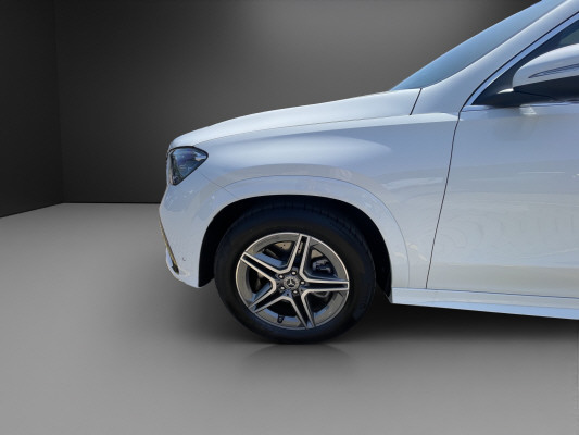 MERCEDES-BENZ GLE 300 d 4Matic-image-11