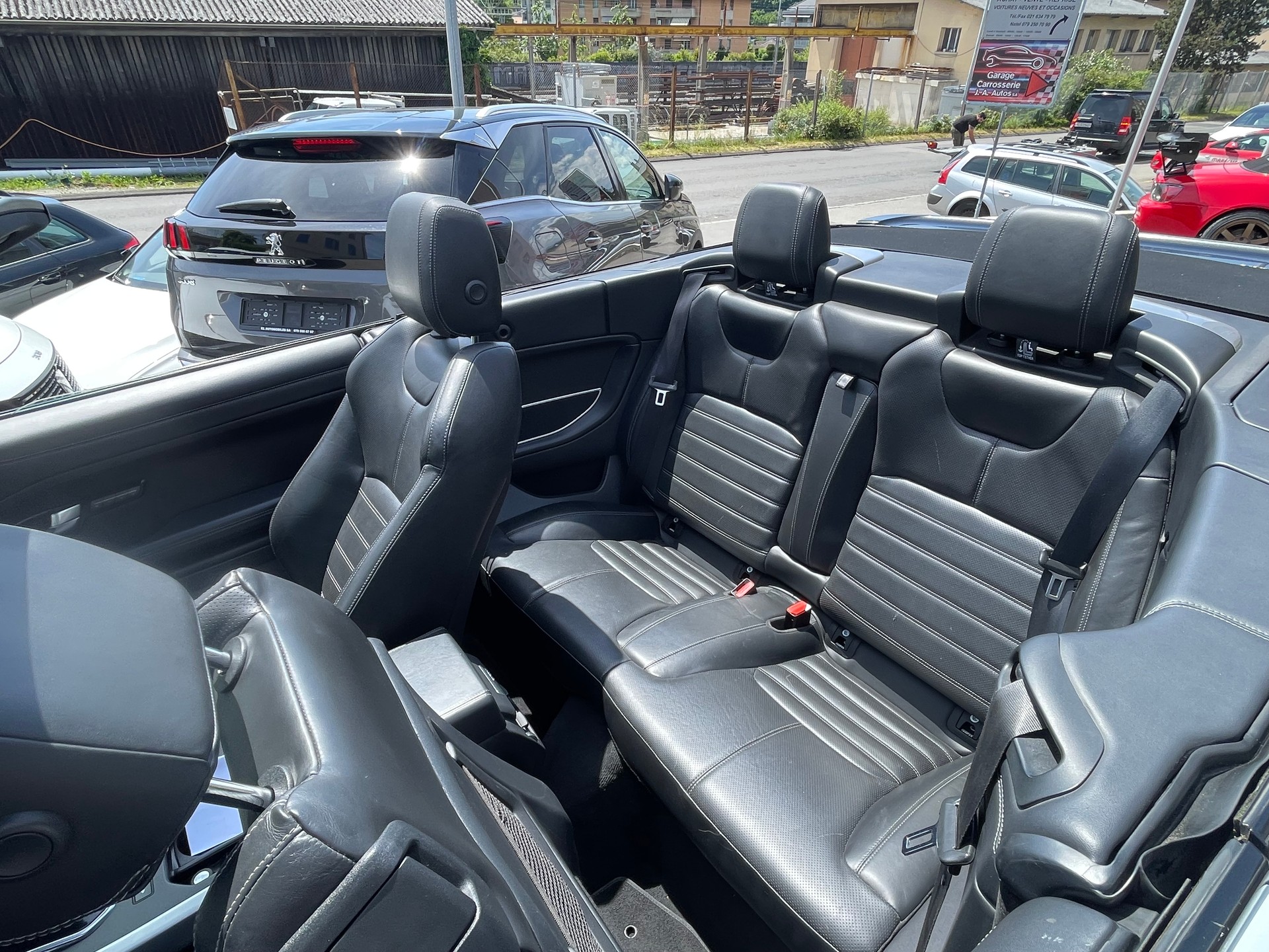 LAND ROVER Range Rover Evoque Convert. 2.0Si4 HSE Dynamic AT9-image-9