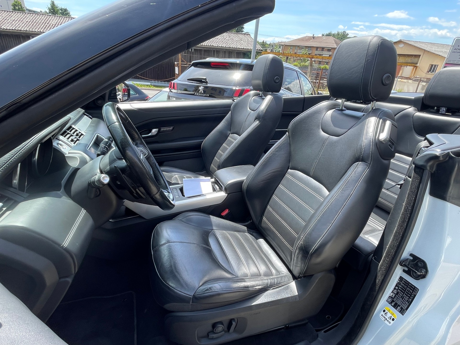 LAND ROVER Range Rover Evoque Convert. 2.0Si4 HSE Dynamic AT9-image-8