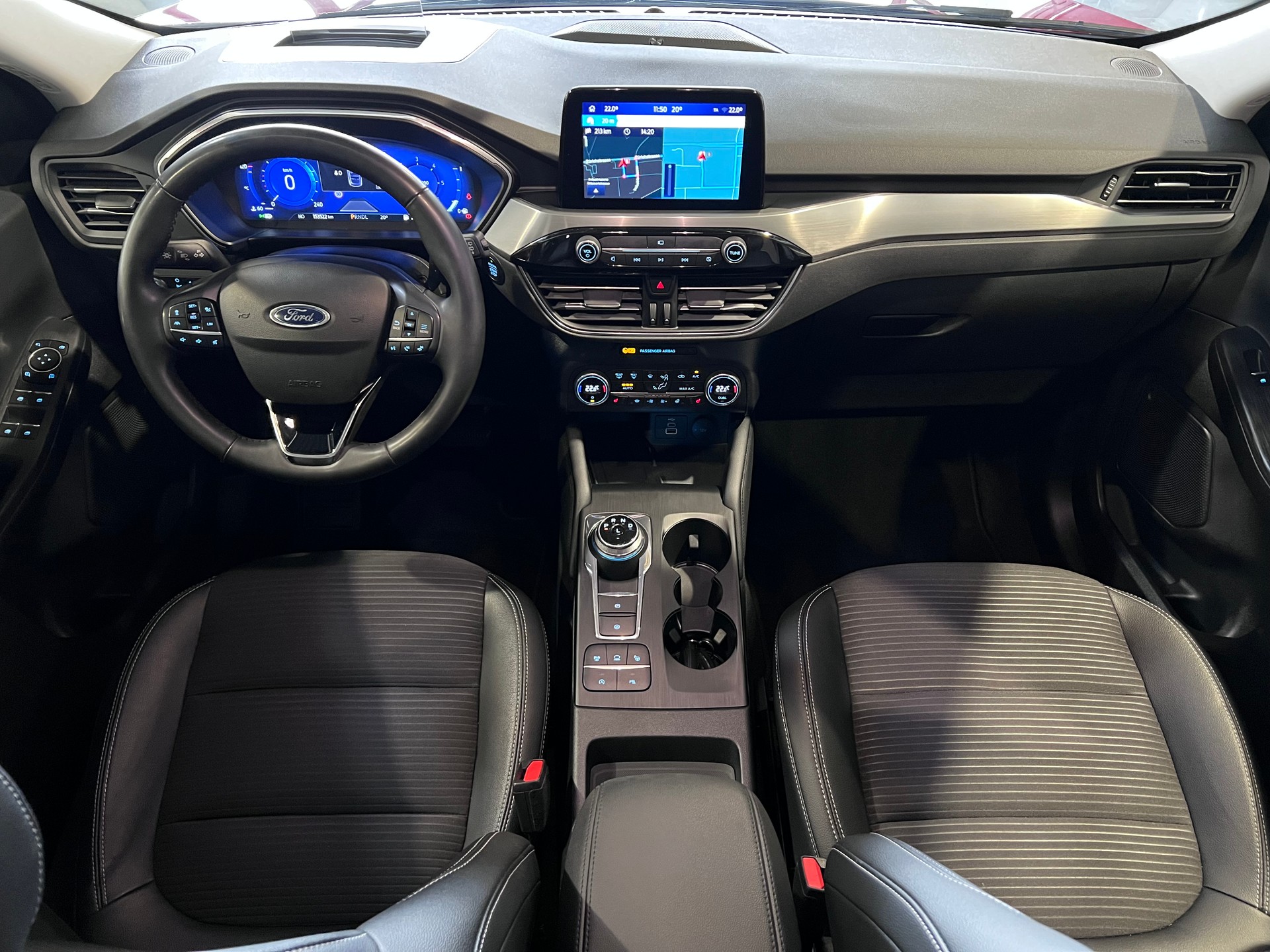 FORD Kuga 2.0 TDCi EcoBlue ST-Line X 4WD-image-9