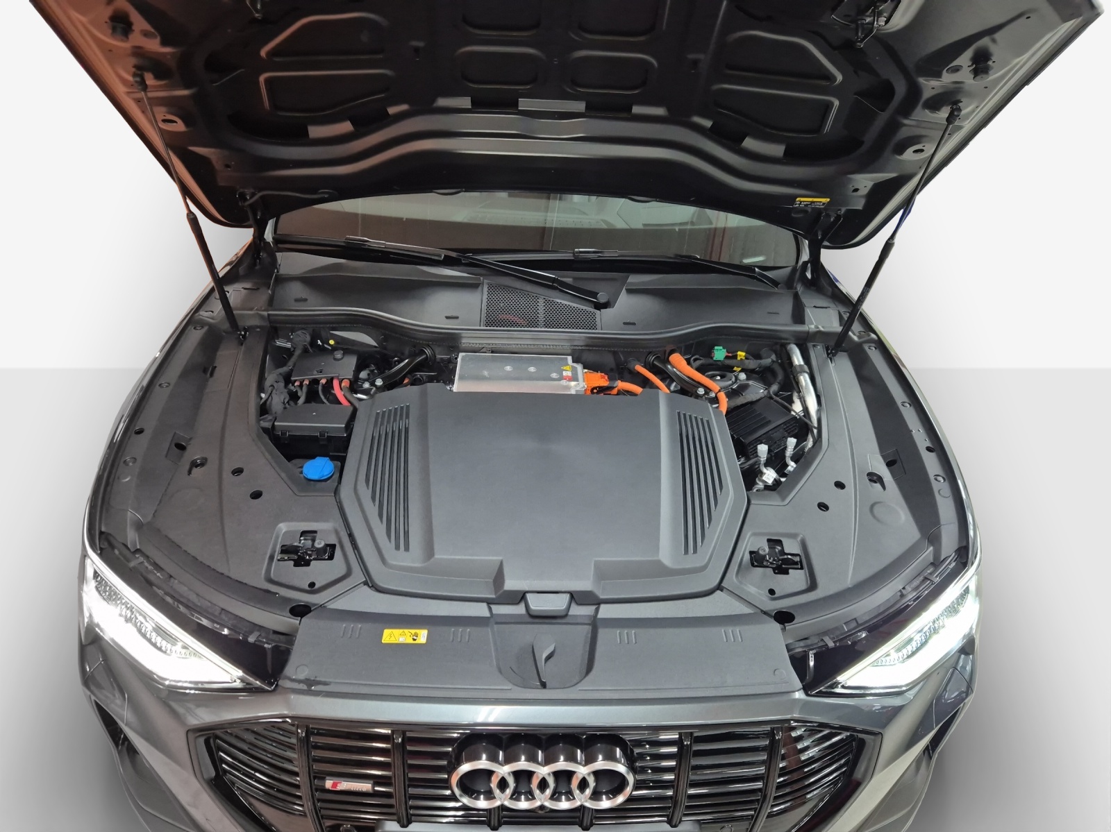 AUDI e-tron 55 Sportback S Line Black Edition quattro-image-16