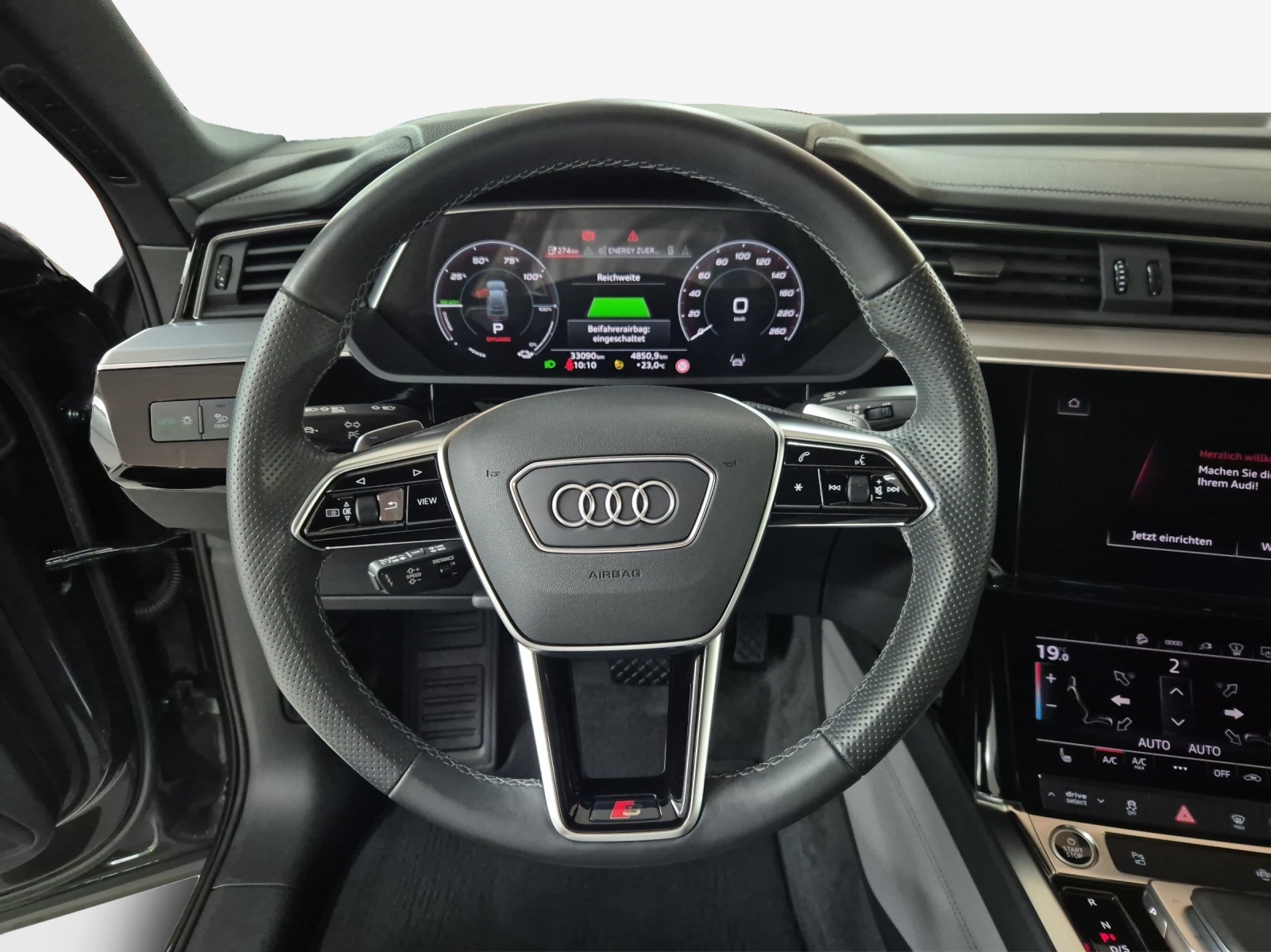 AUDI e-tron 55 Sportback S Line Black Edition quattro-image-10