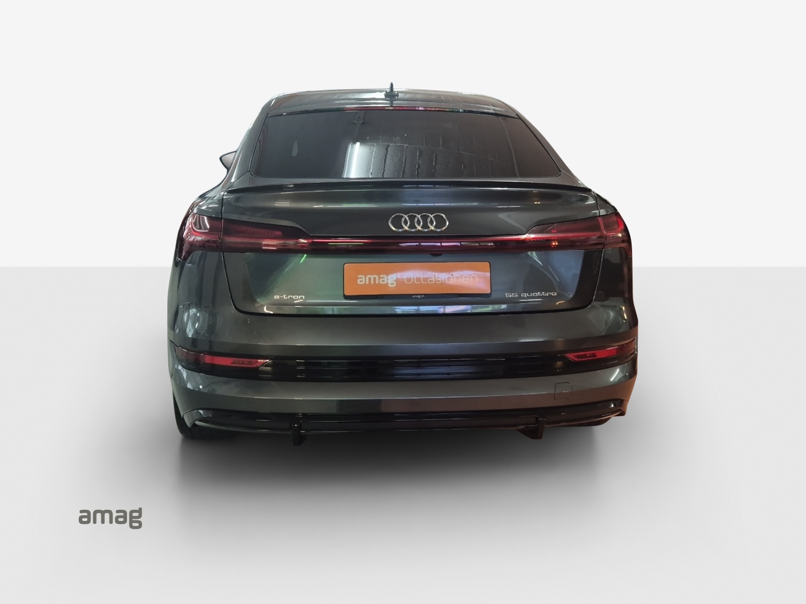 AUDI e-tron 55 Sportback S Line Black Edition quattro-image-4
