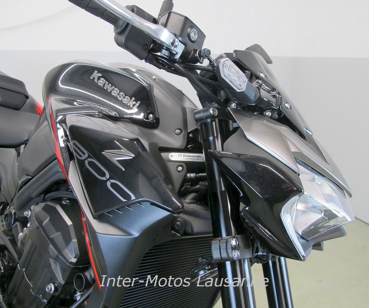 KAWASAKI Z900-image-4