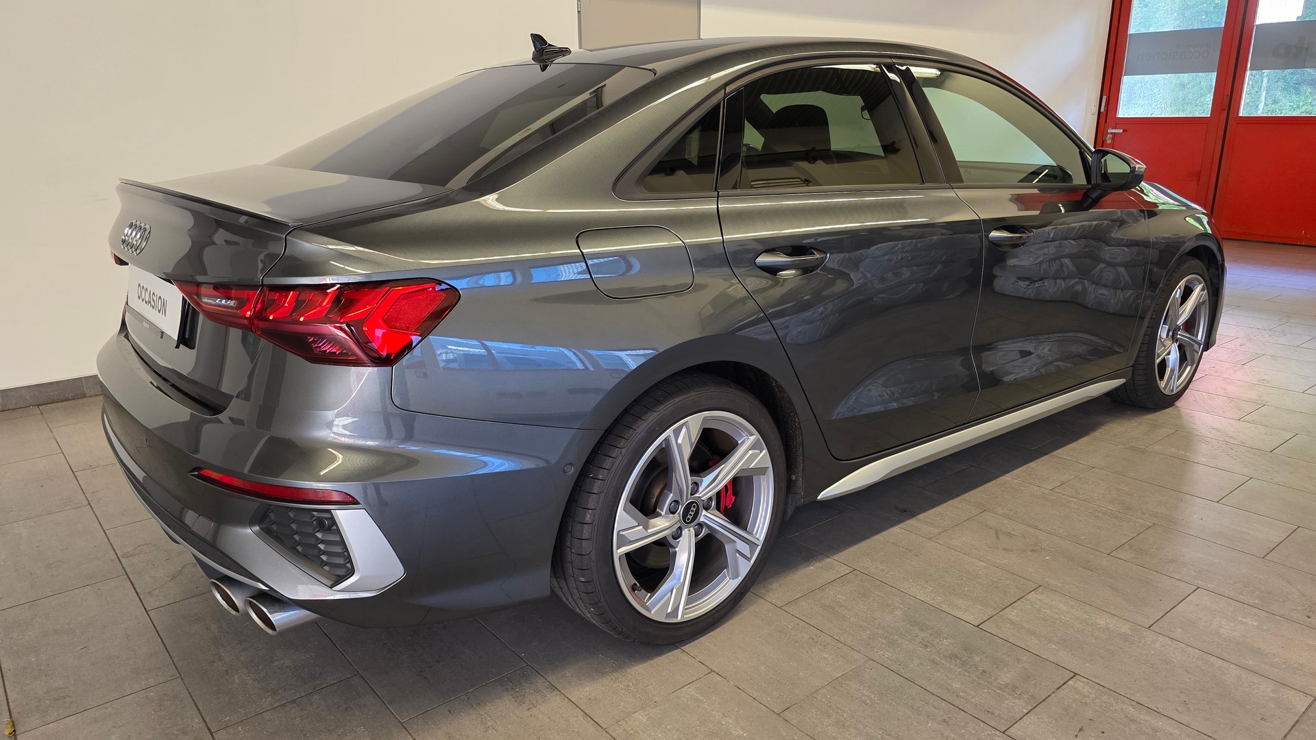 AUDI S3 Limousine 2.0 TFSI quattro S-tronic-showroom-element-3