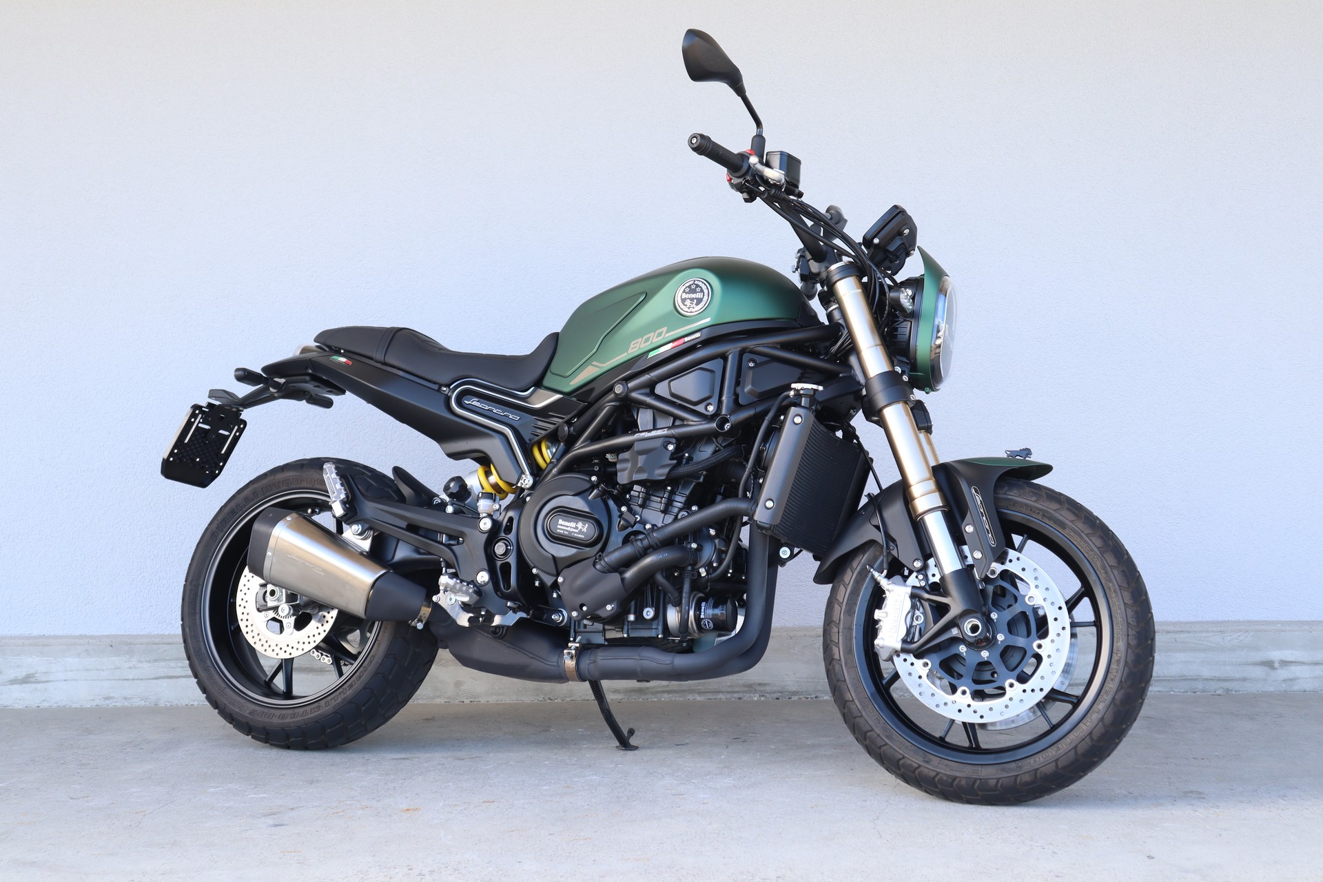 BENELLI Leoncino 800-showroom-element-1