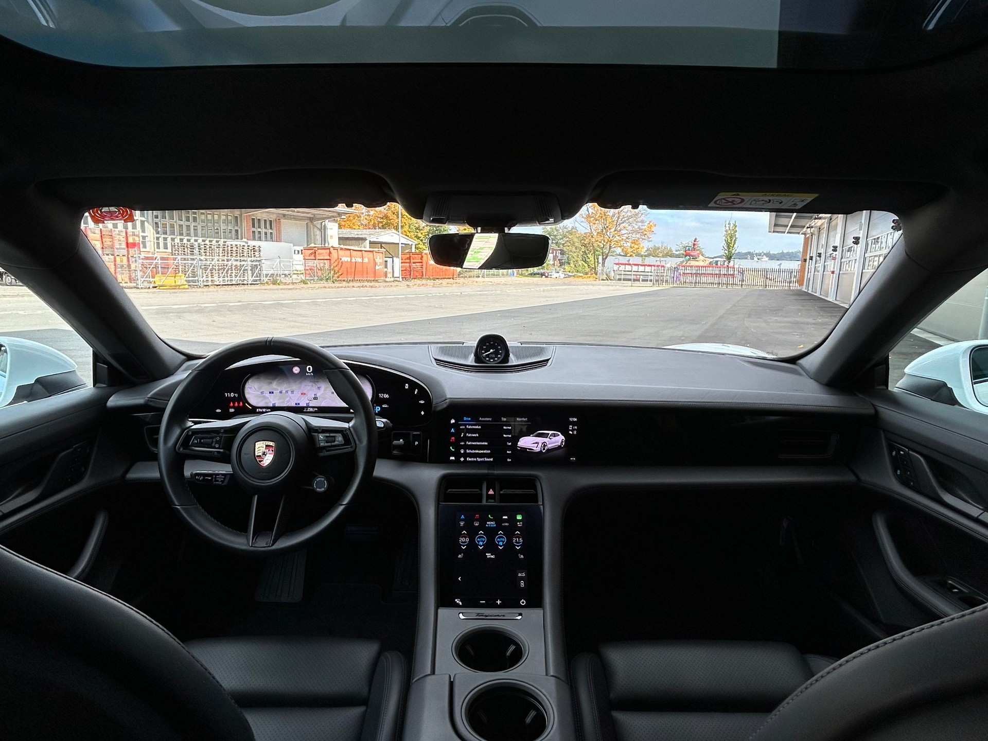 PORSCHE Taycan 4S Sport Turismo | Performance Plus Batterie | Porsche Approved Garantie | top gepflegt-image-4