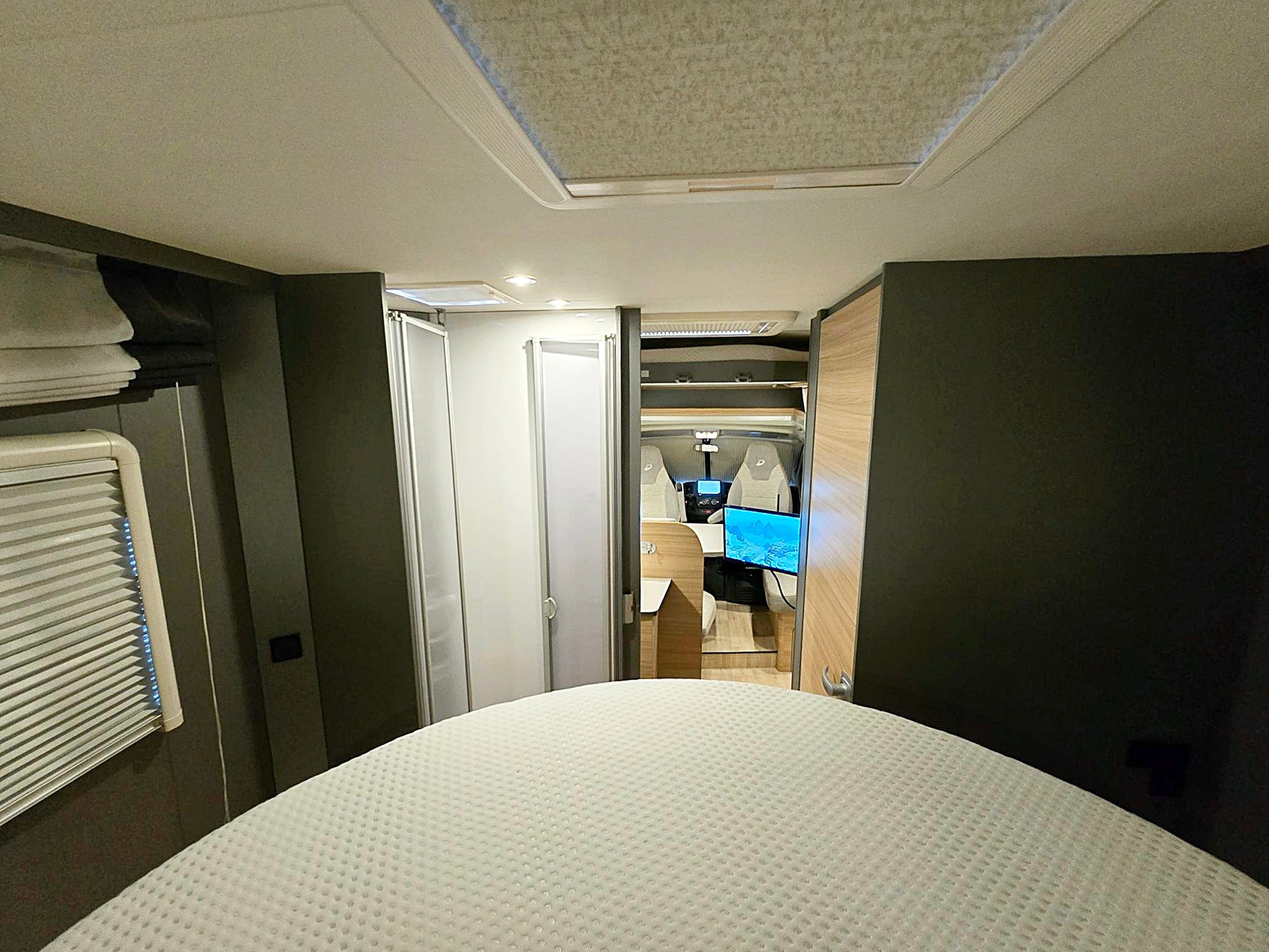 DETHLEFFS TREND EDITION T 7057 DBM 2,3 DIESEL 9G-AUTOMAT FIAT DUCATO MJ 140-image-10