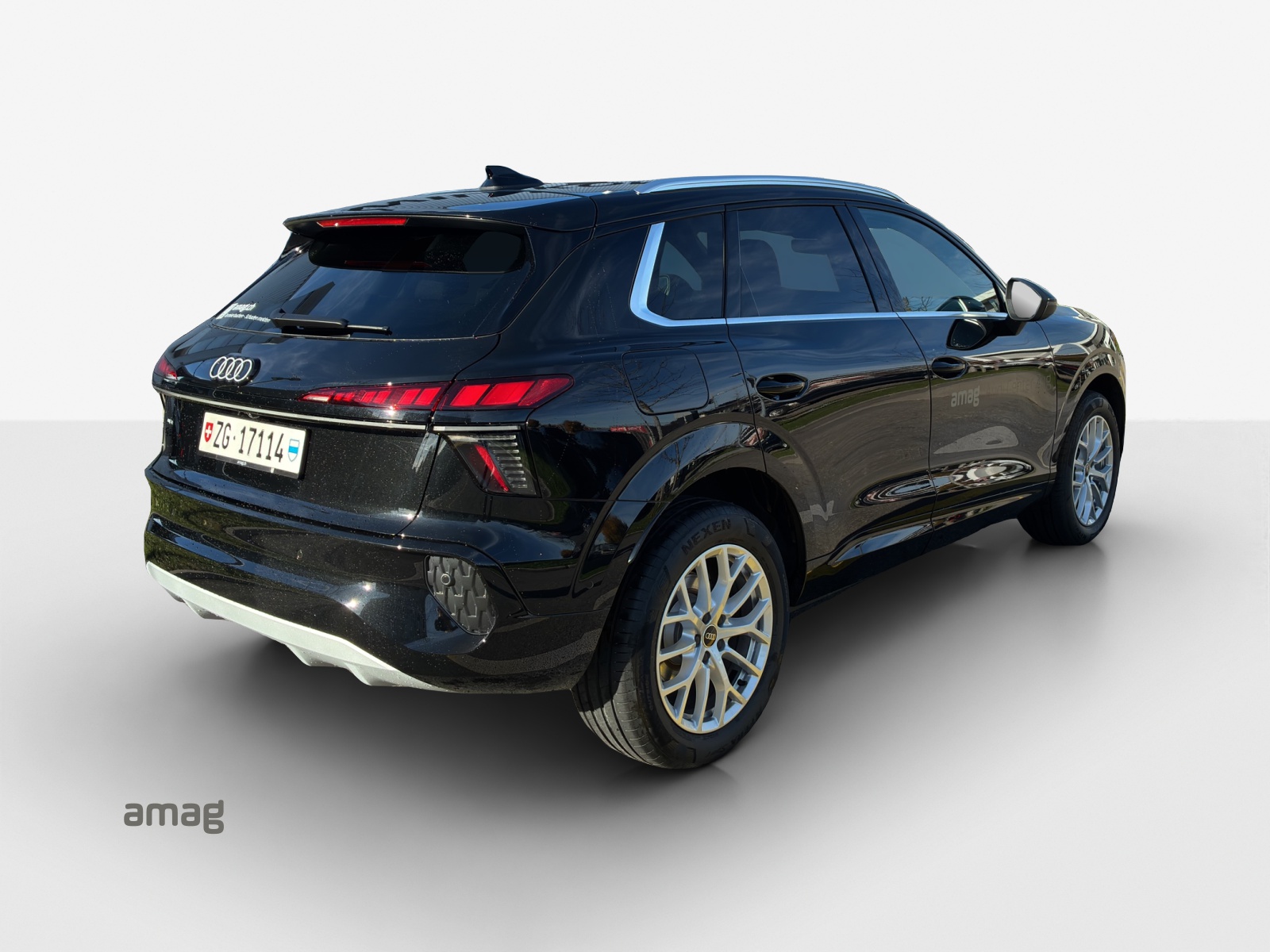 AUDI Q3 SUV 110 kW TFSI S tronic-image-4