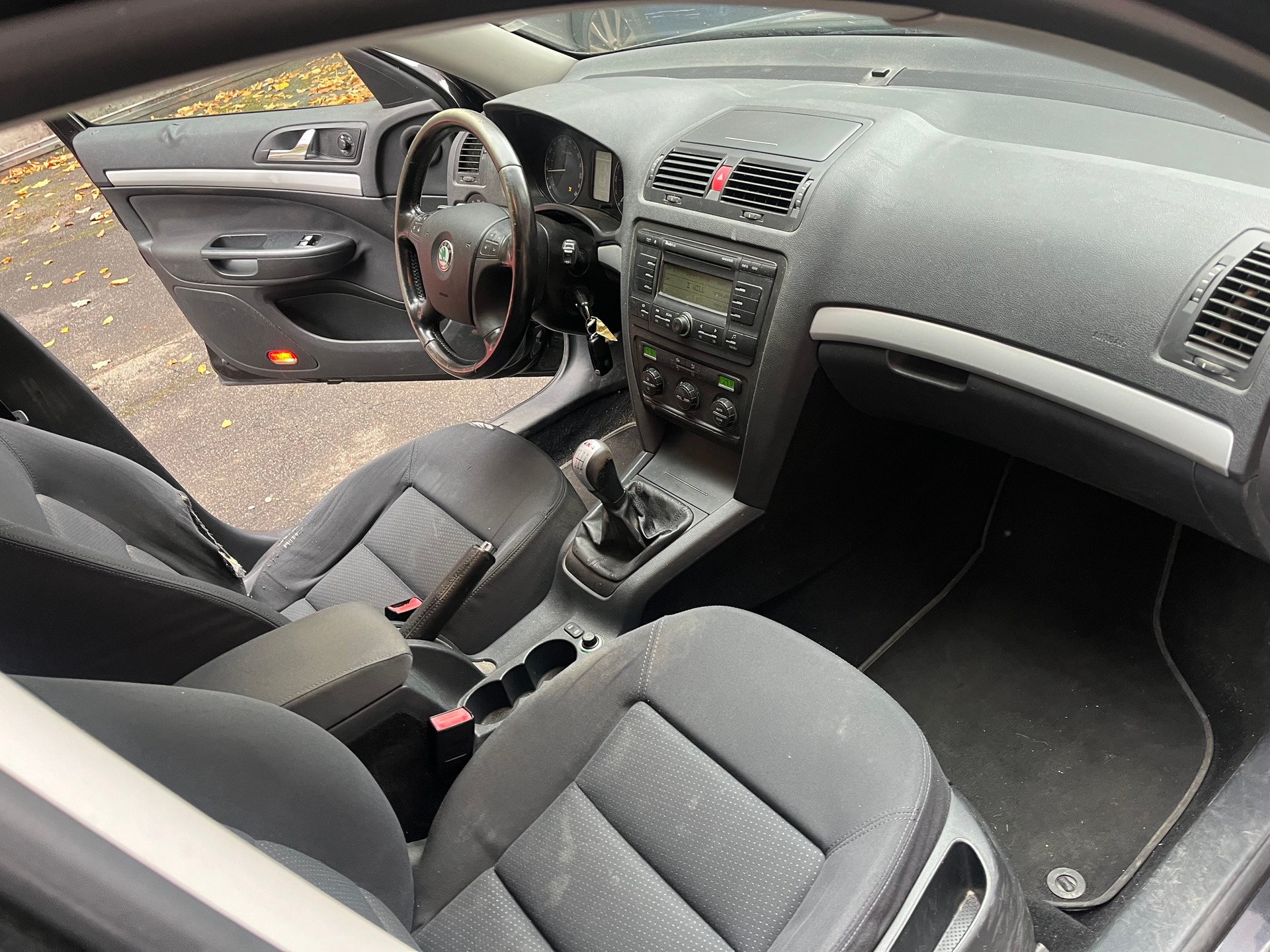 SKODA Octavia 2.0 FSI Adventure 4x4-image-10