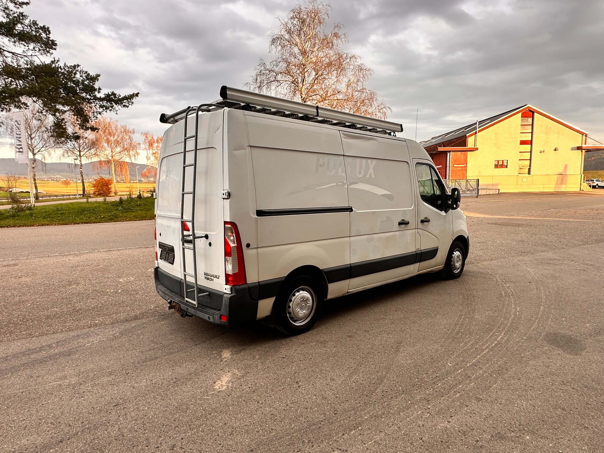 RENAULT Master T33 dCi125-image-2