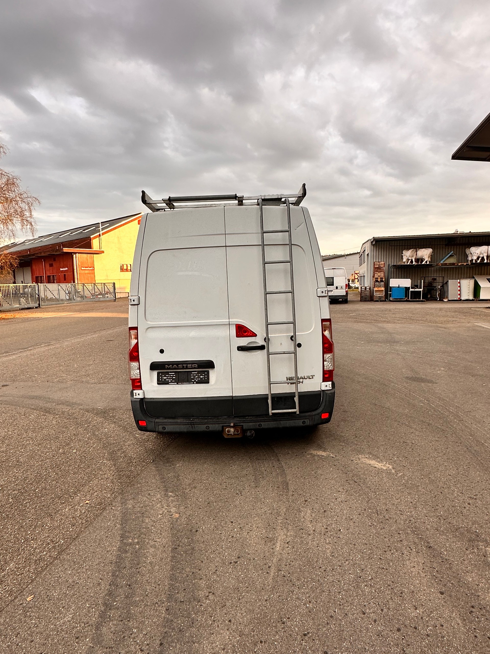 RENAULT Master T33 dCi125-image-6